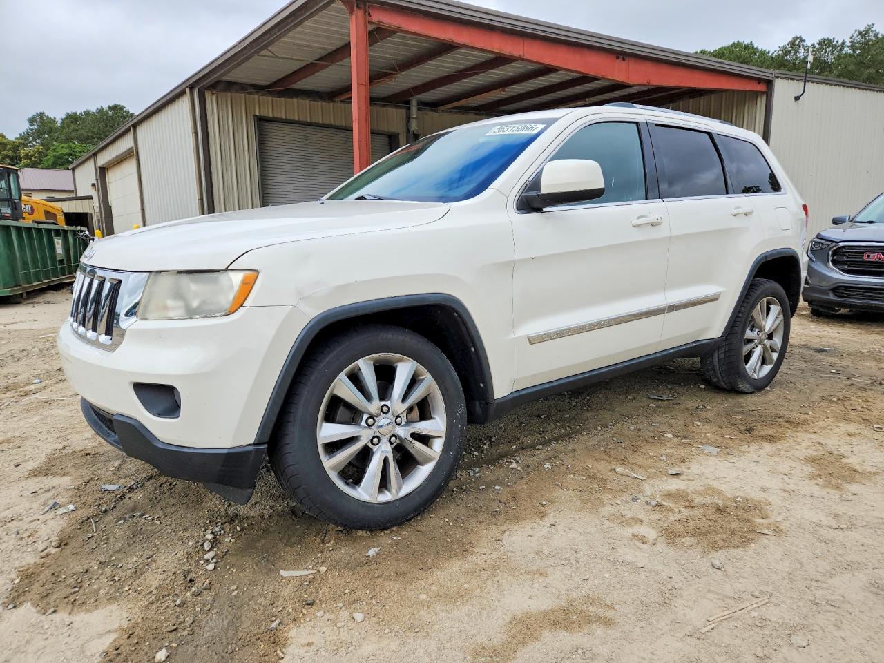 2012 Jeep Grand Cherokee Laredo Белый vin: 1C4RJFAG5CC346034