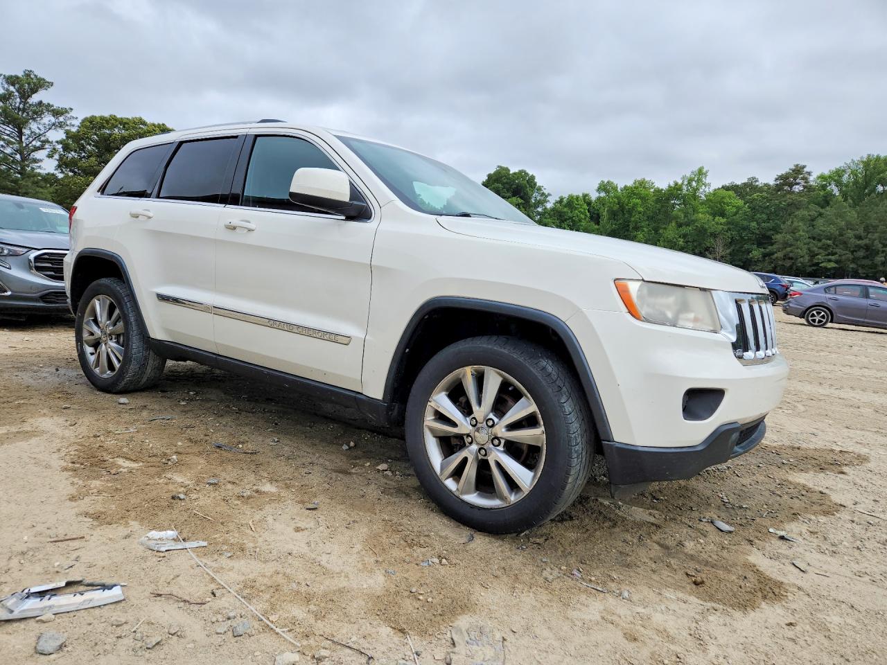 2012 Jeep Grand Cherokee Laredo White vin: 1C4RJFAG5CC346034