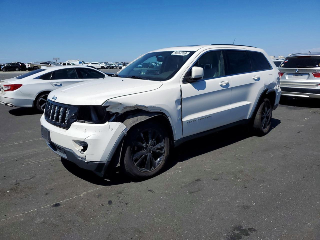 2012 Jeep Grand Cherokee Laredo White vin: 1C4RJFAG5CC353842