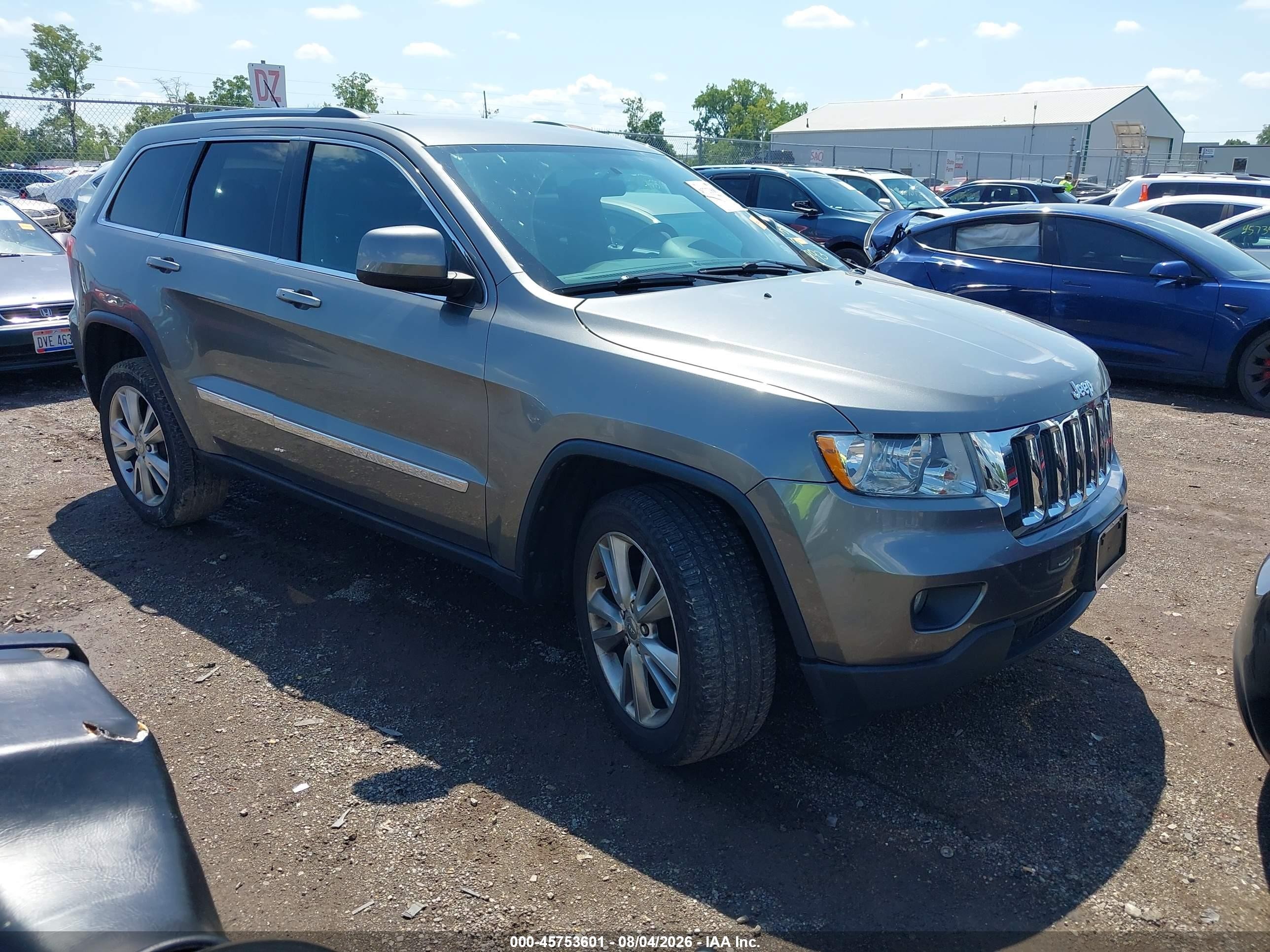 2013 Jeep Grand Cherokee Laredo Серебряный vin: 1C4RJFAG5DC568509