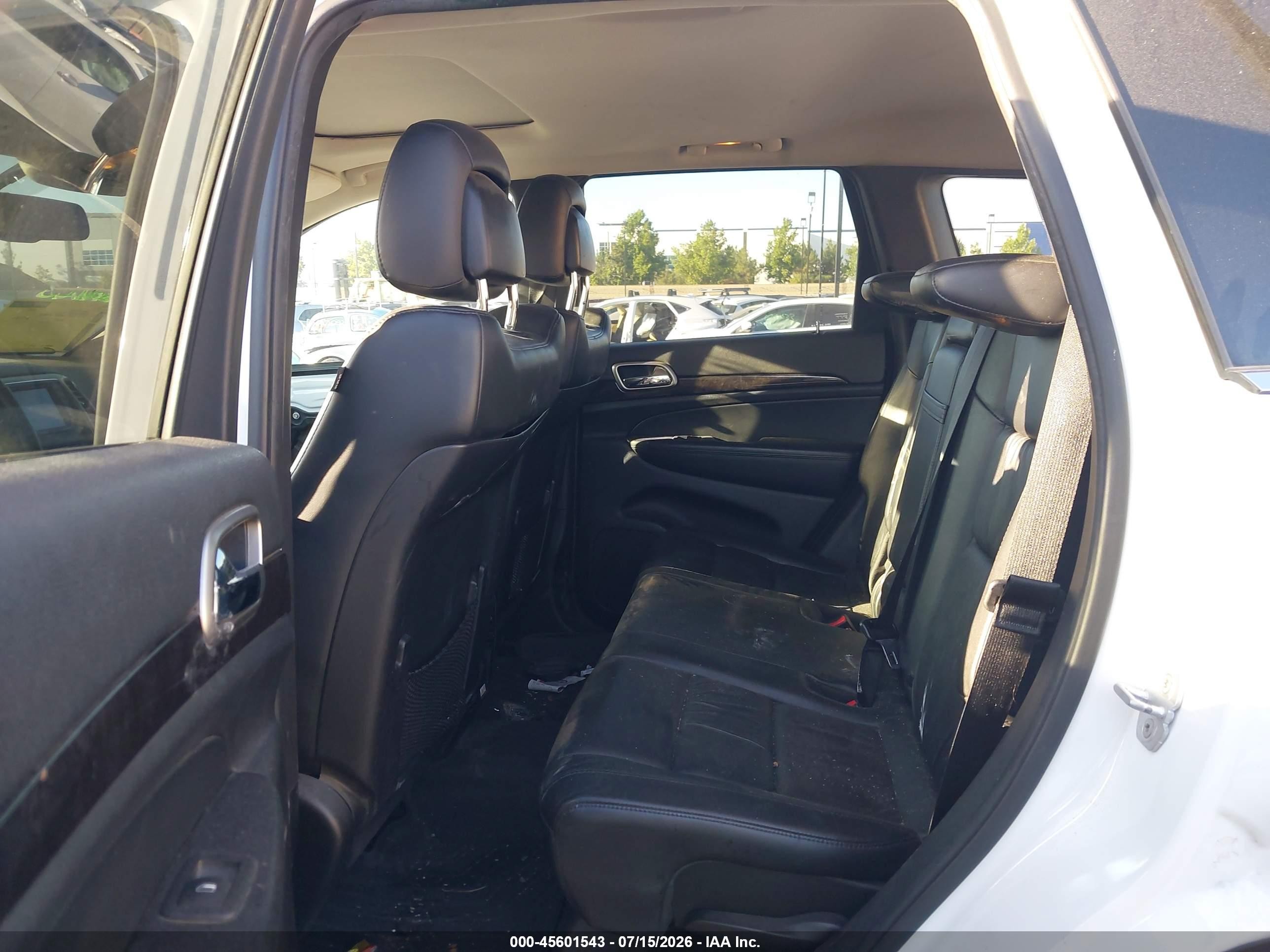 2013 Jeep Grand Cherokee Laredo Белый vin: 1C4RJFAG5DC582460