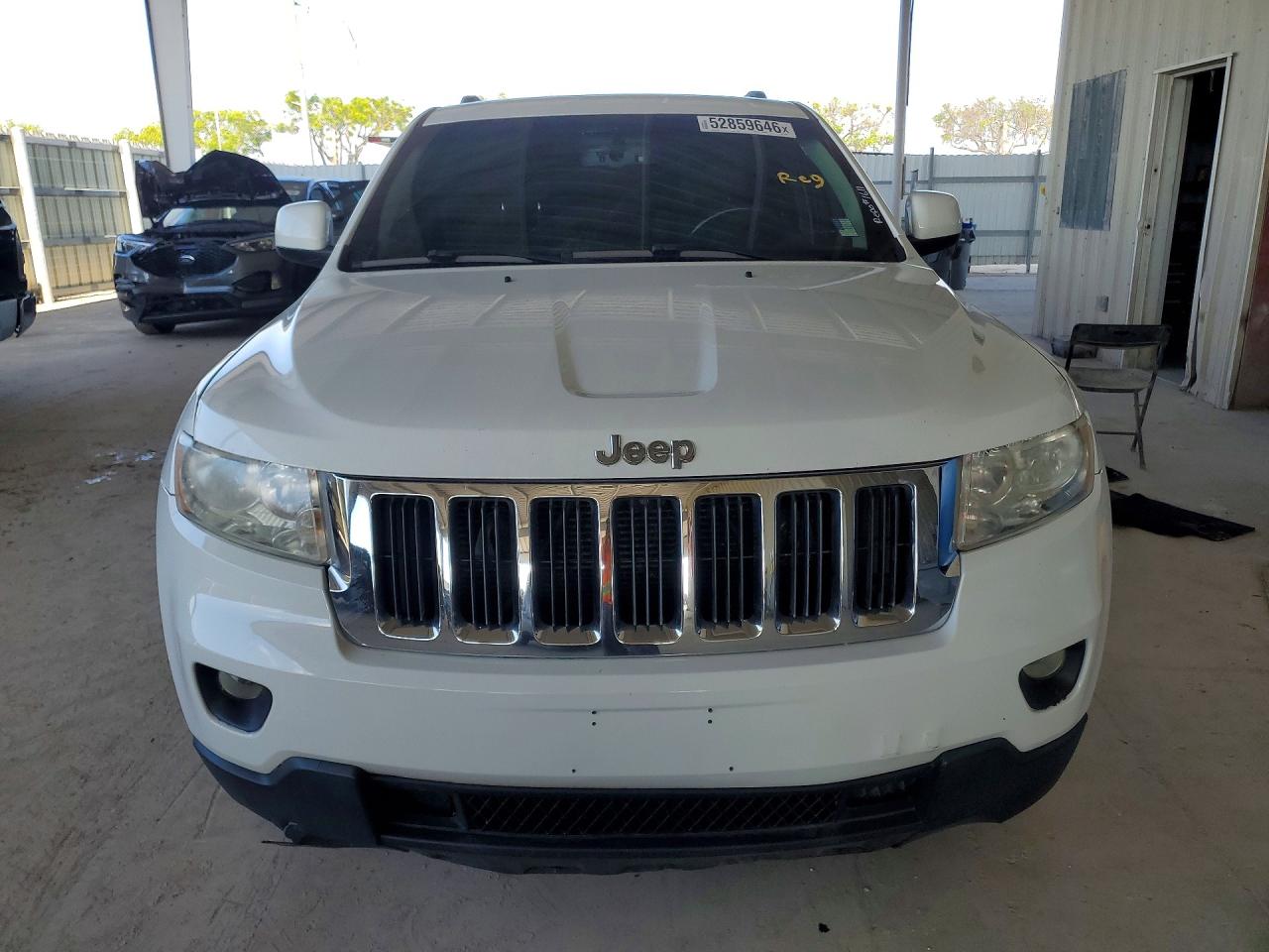2013 Jeep Grand Cherokee Laredo White vin: 1C4RJFAG5DC586301