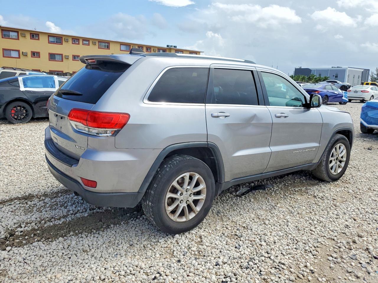 2014 Jeep Grand Cherokee Laredo Silver vin: 1C4RJFAG5EC280541