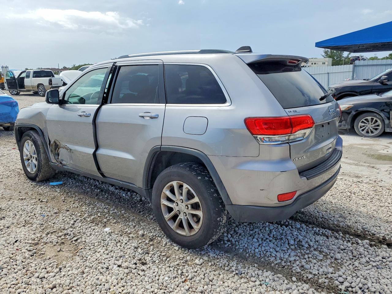 2014 Jeep Grand Cherokee Laredo Silver vin: 1C4RJFAG5EC280541