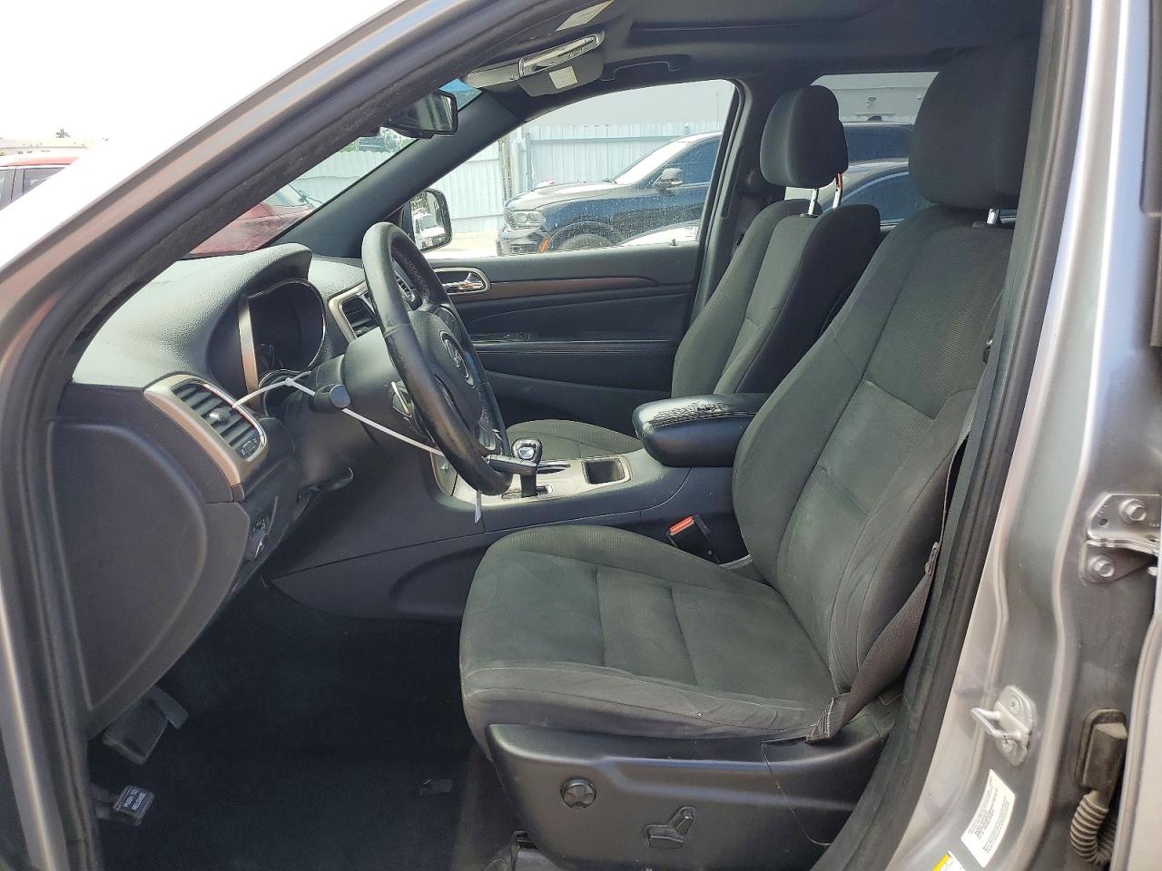 2014 Jeep Grand Cherokee Laredo Silver vin: 1C4RJFAG5EC280541