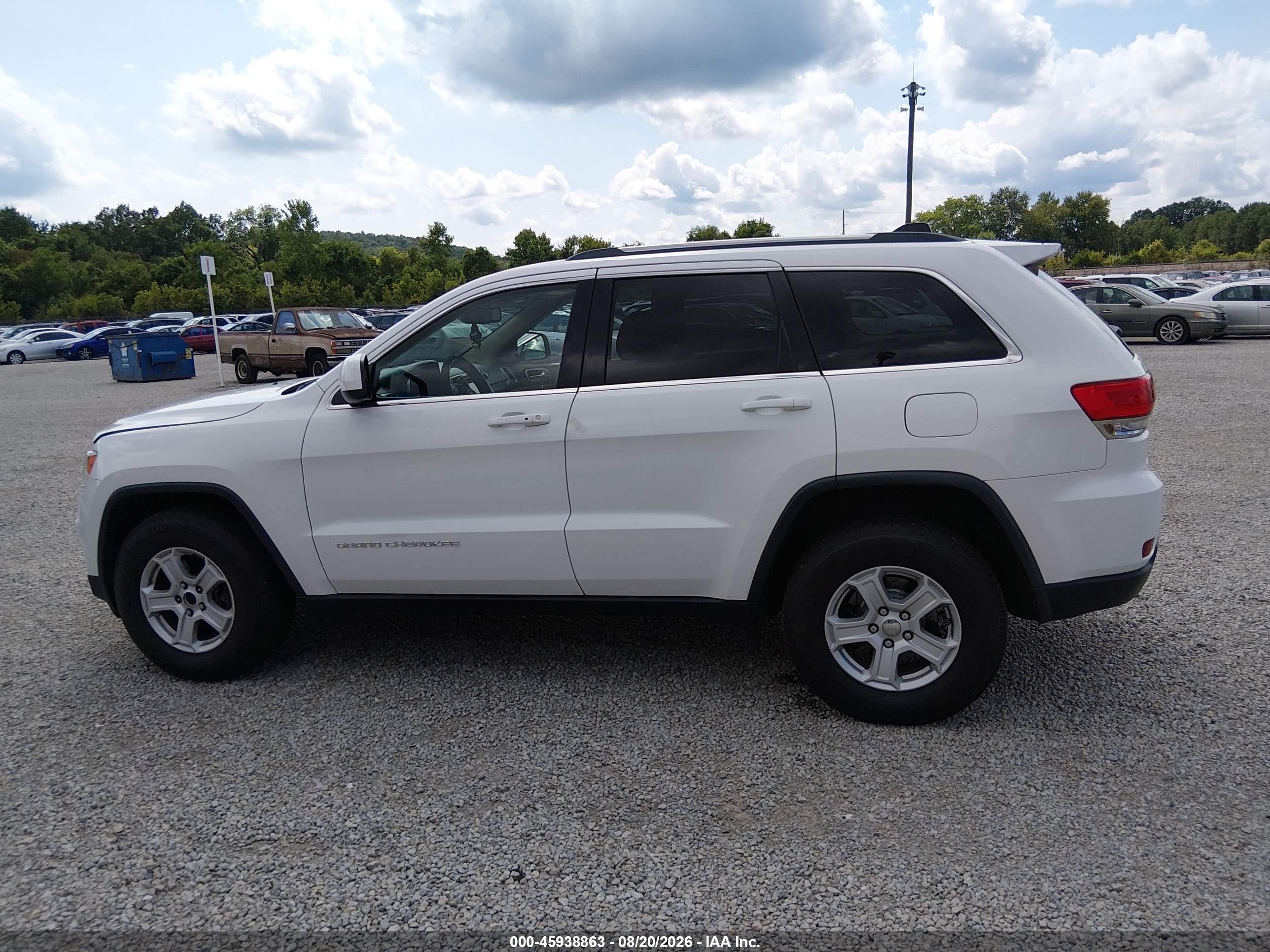 2014 Jeep Grand Cherokee Laredo White vin: 1C4RJFAG5EC319810