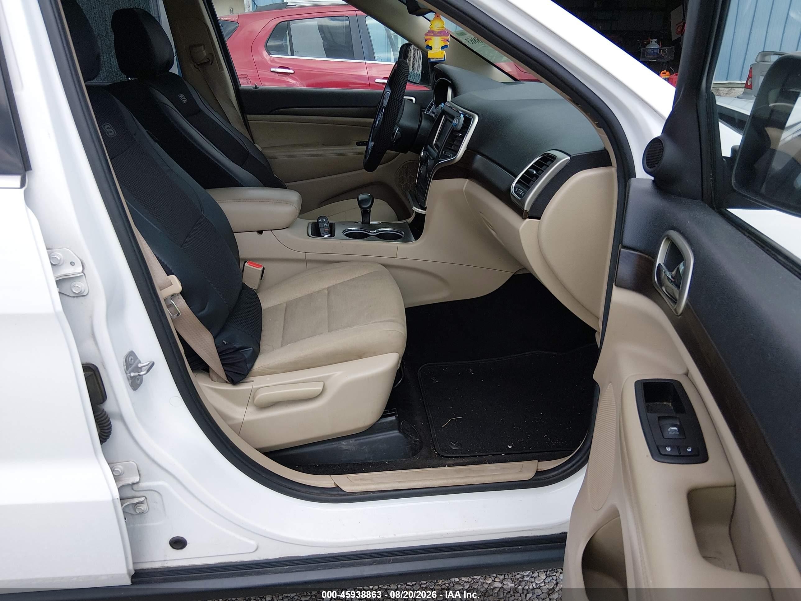 2014 Jeep Grand Cherokee Laredo White vin: 1C4RJFAG5EC319810