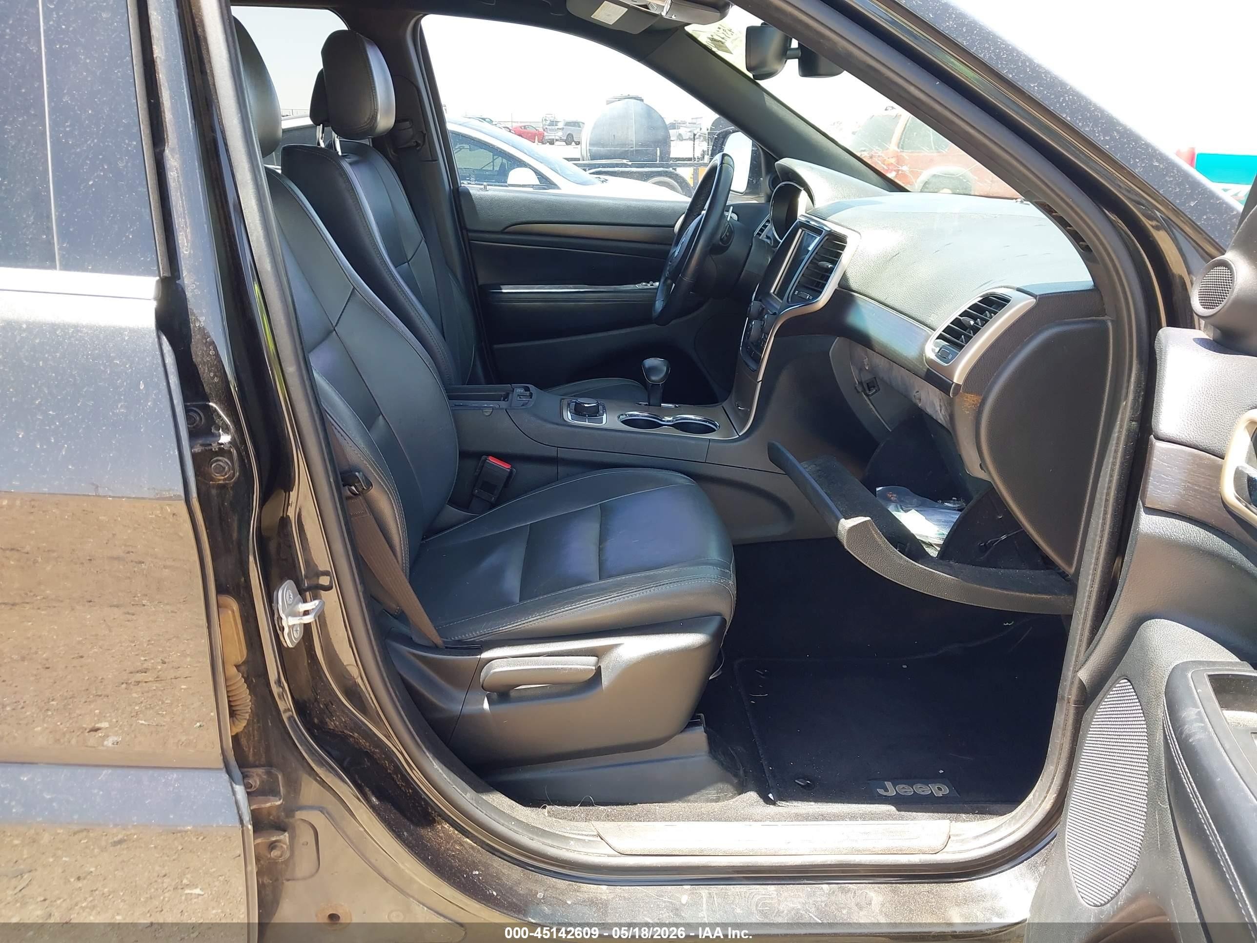 2014 Jeep Grand Cherokee Laredo Black vin: 1C4RJFAG5EC383930