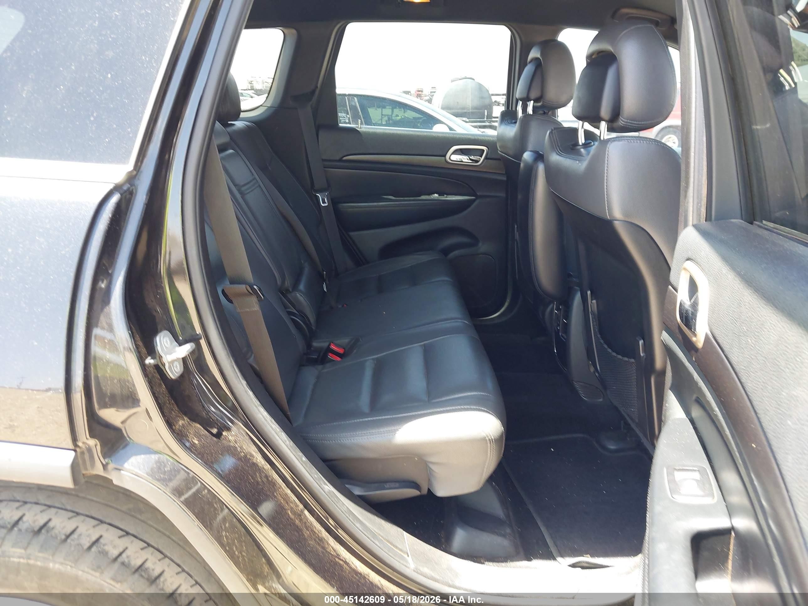 2014 Jeep Grand Cherokee Laredo Black vin: 1C4RJFAG5EC383930