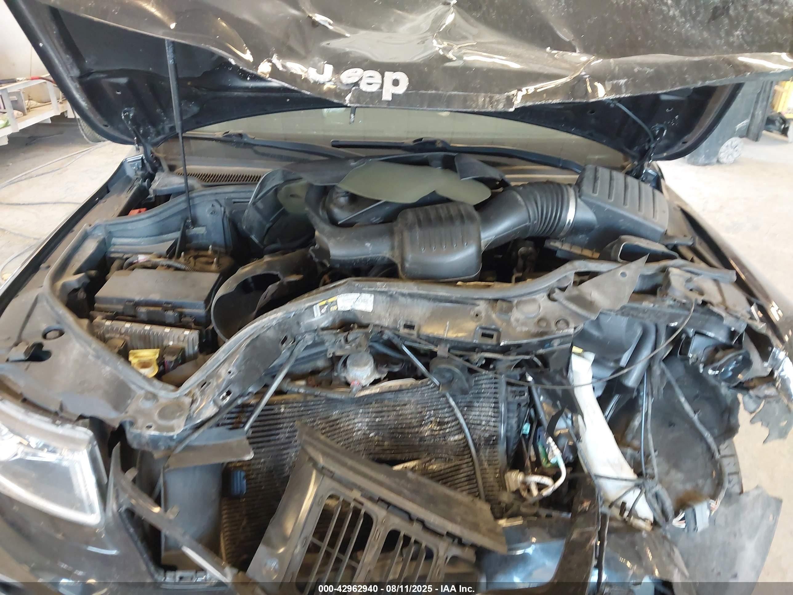 2014 Jeep Grand Cherokee Laredo Black vin: 1C4RJFAG5EC398623