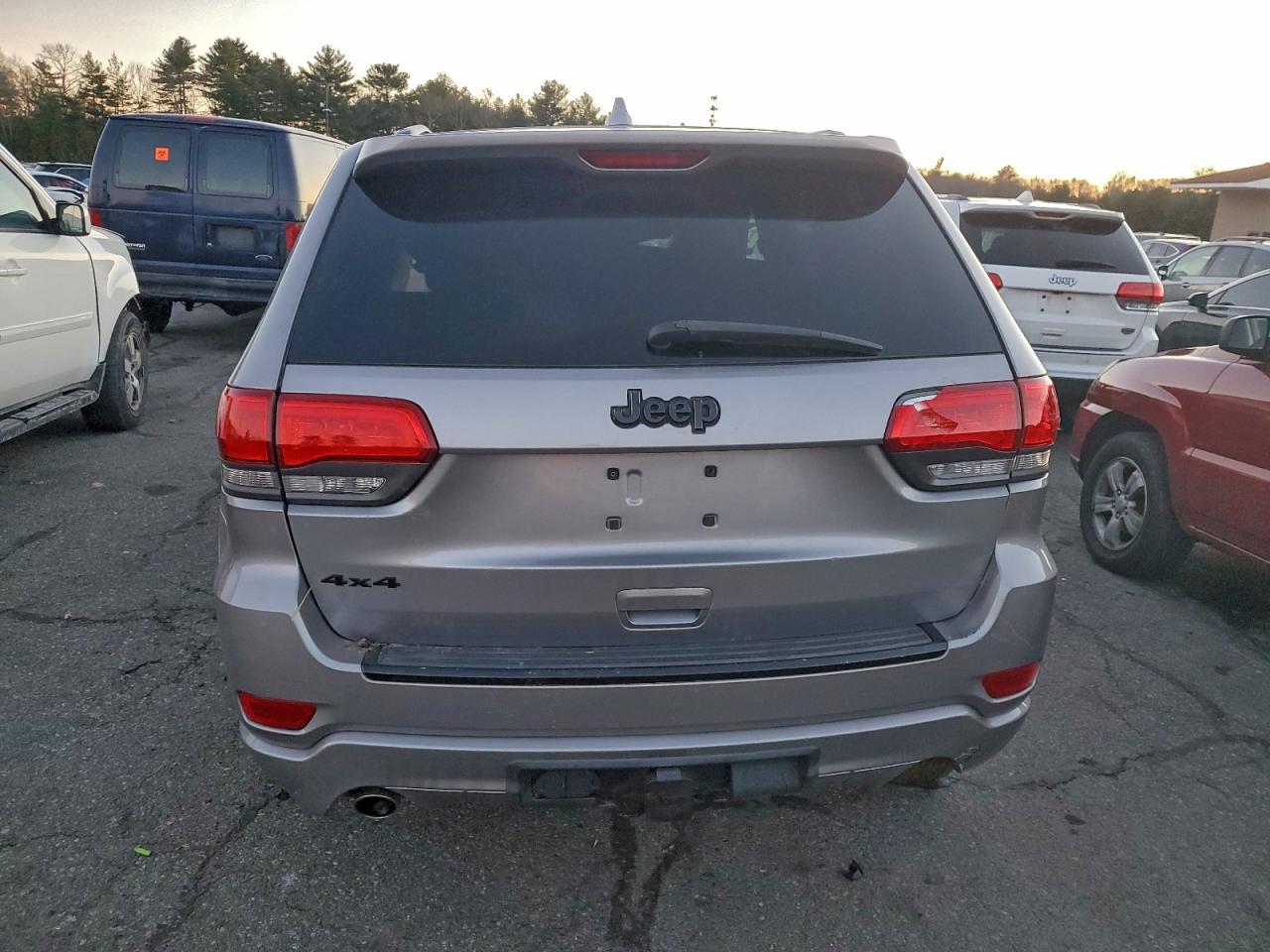 2014 Jeep Grand Cherokee Laredo Серебряный vin: 1C4RJFAG5EC569449