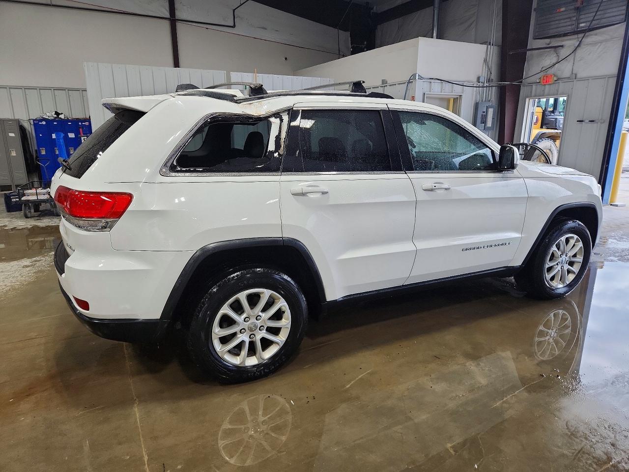 2015 Jeep Grand Cherokee Laredo White vin: 1C4RJFAG5FC146033