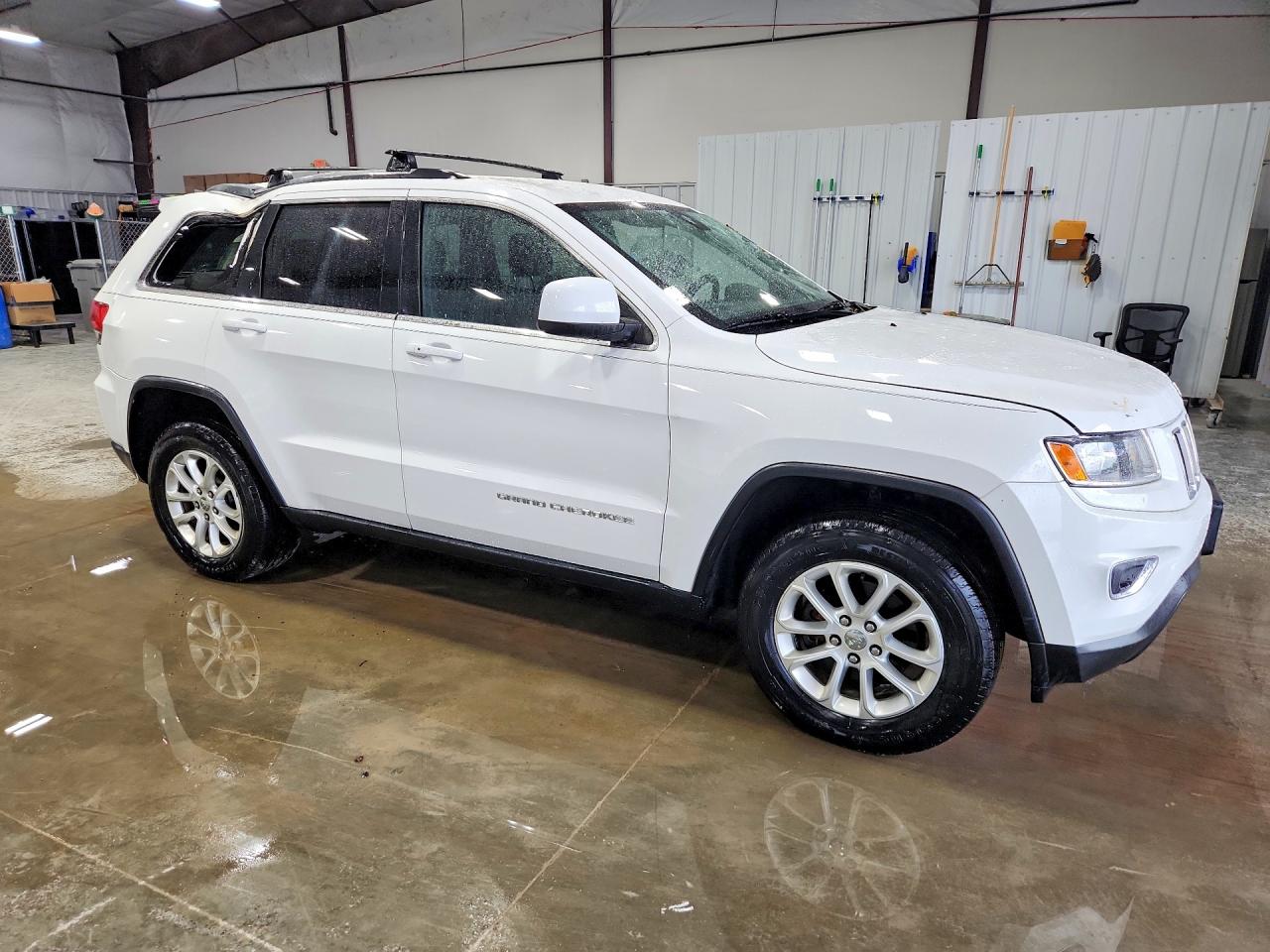 2015 Jeep Grand Cherokee Laredo White vin: 1C4RJFAG5FC146033