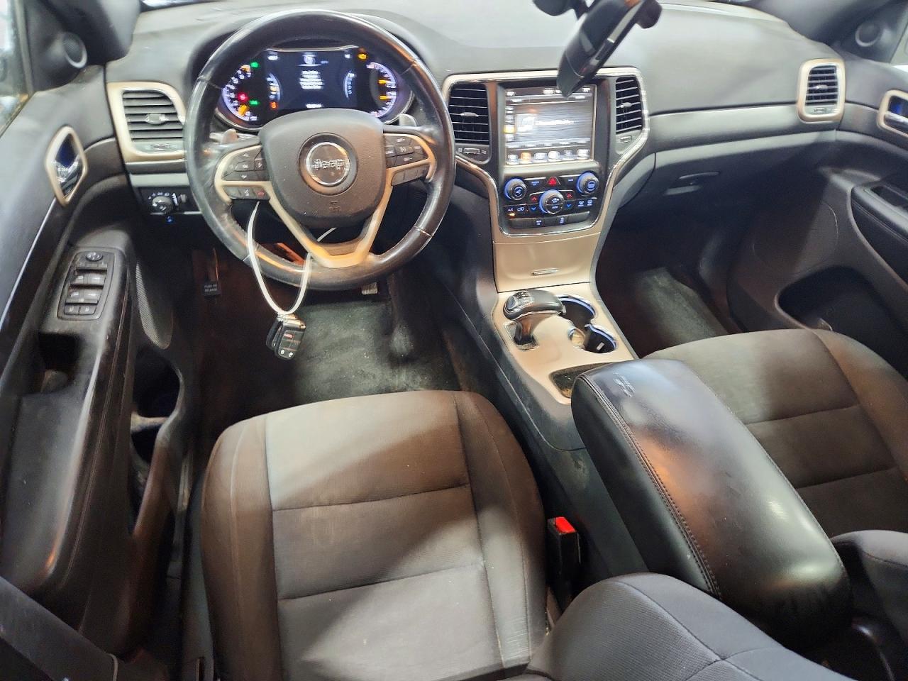 2015 Jeep Grand Cherokee Laredo White vin: 1C4RJFAG5FC146033