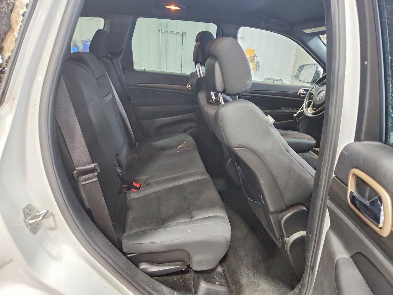 2015 Jeep Grand Cherokee Laredo White vin: 1C4RJFAG5FC146033