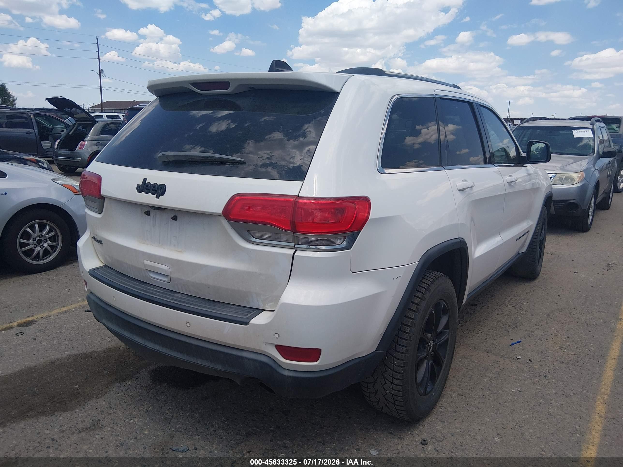 2015 Jeep Grand Cherokee Laredo White vin: 1C4RJFAG5FC196365
