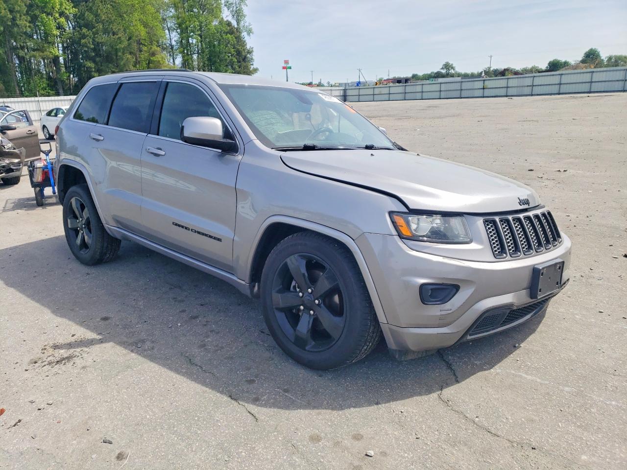 2015 Jeep Grand Cherokee Laredo Silver vin: 1C4RJFAG5FC797243