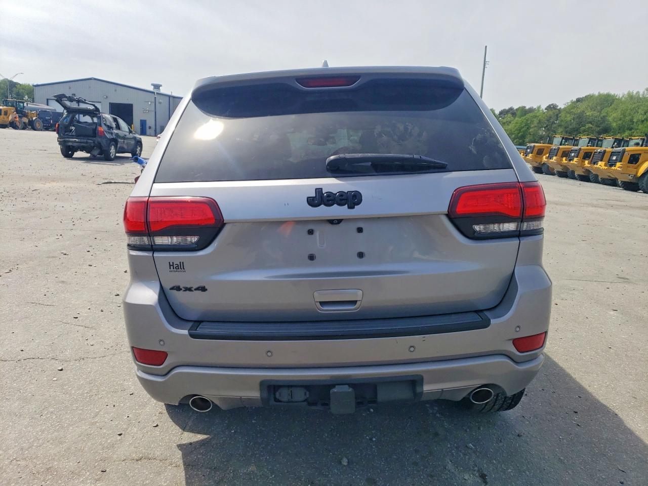 2015 Jeep Grand Cherokee Laredo Silver vin: 1C4RJFAG5FC797243