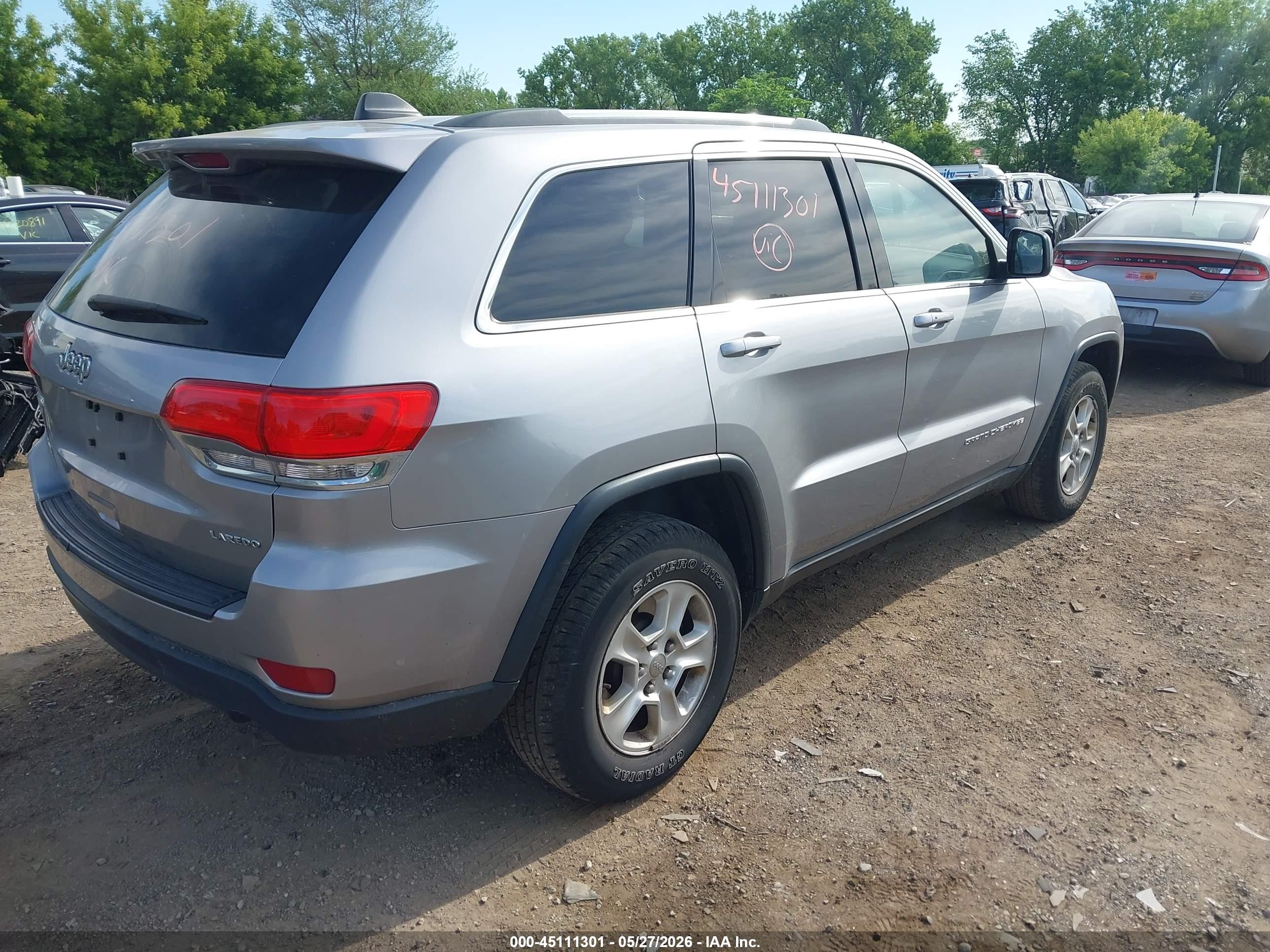 2015 Jeep Grand Cherokee Laredo Gray vin: 1C4RJFAG5FC838132