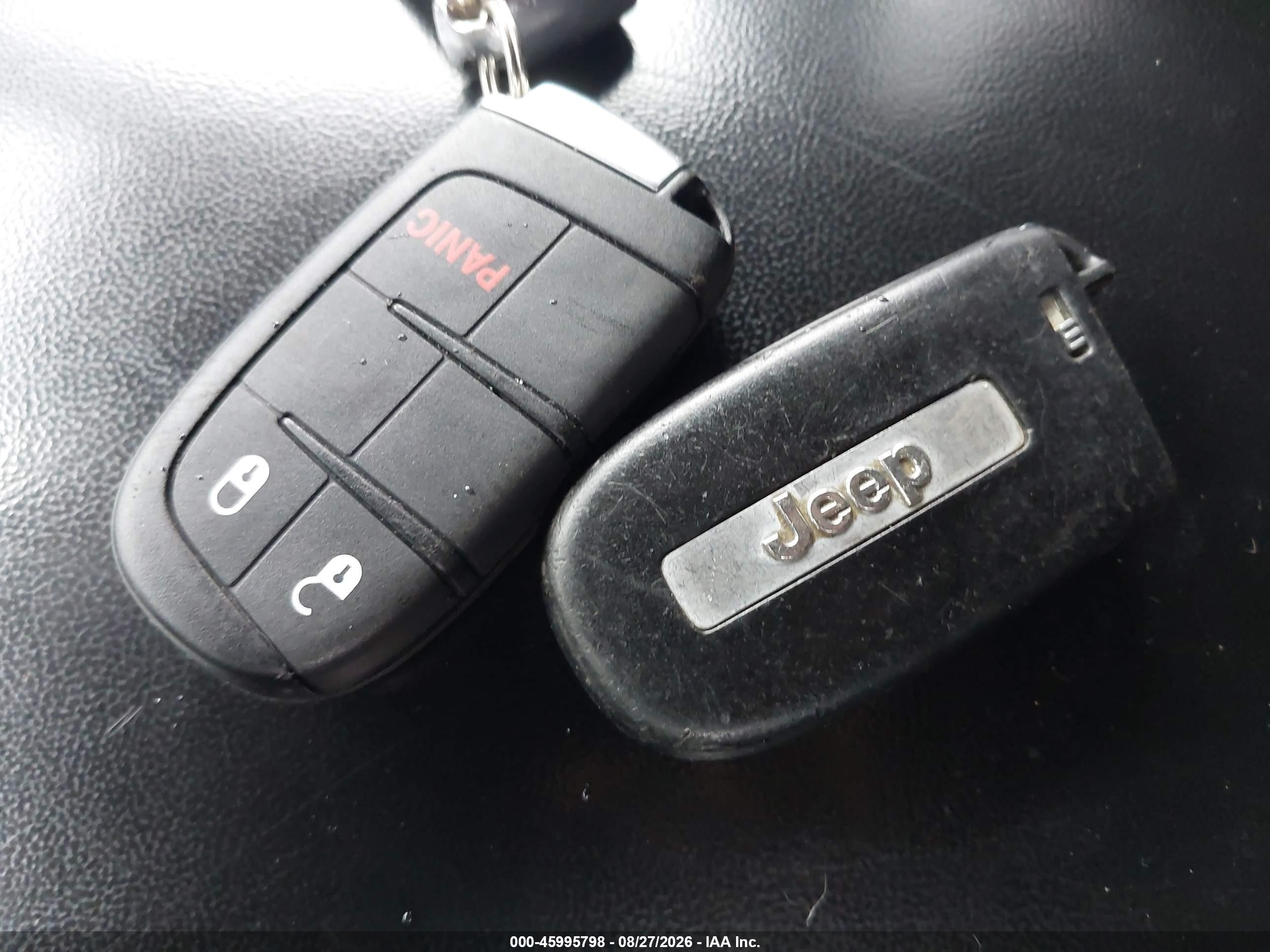 2015 Jeep Grand Cherokee Laredo Blue vin: 1C4RJFAG5FC853021