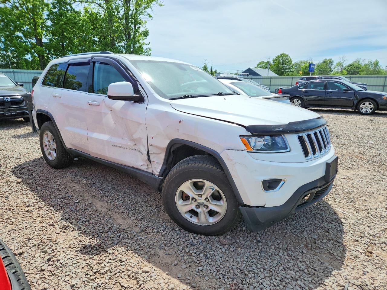 2015 Jeep Grand Cherokee Laredo White vin: 1C4RJFAG5FC893065