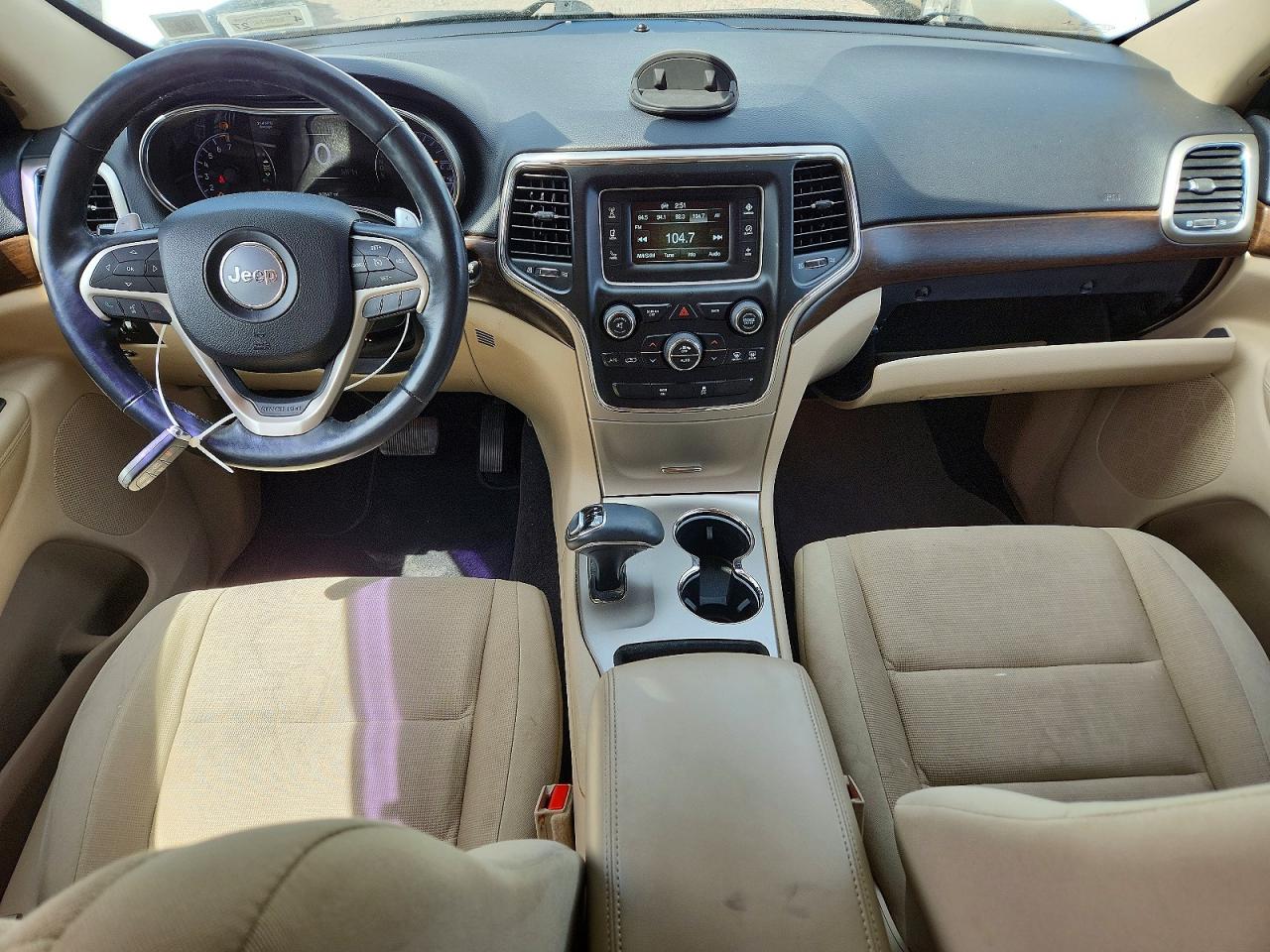 2015 Jeep Grand Cherokee Laredo White vin: 1C4RJFAG5FC893065
