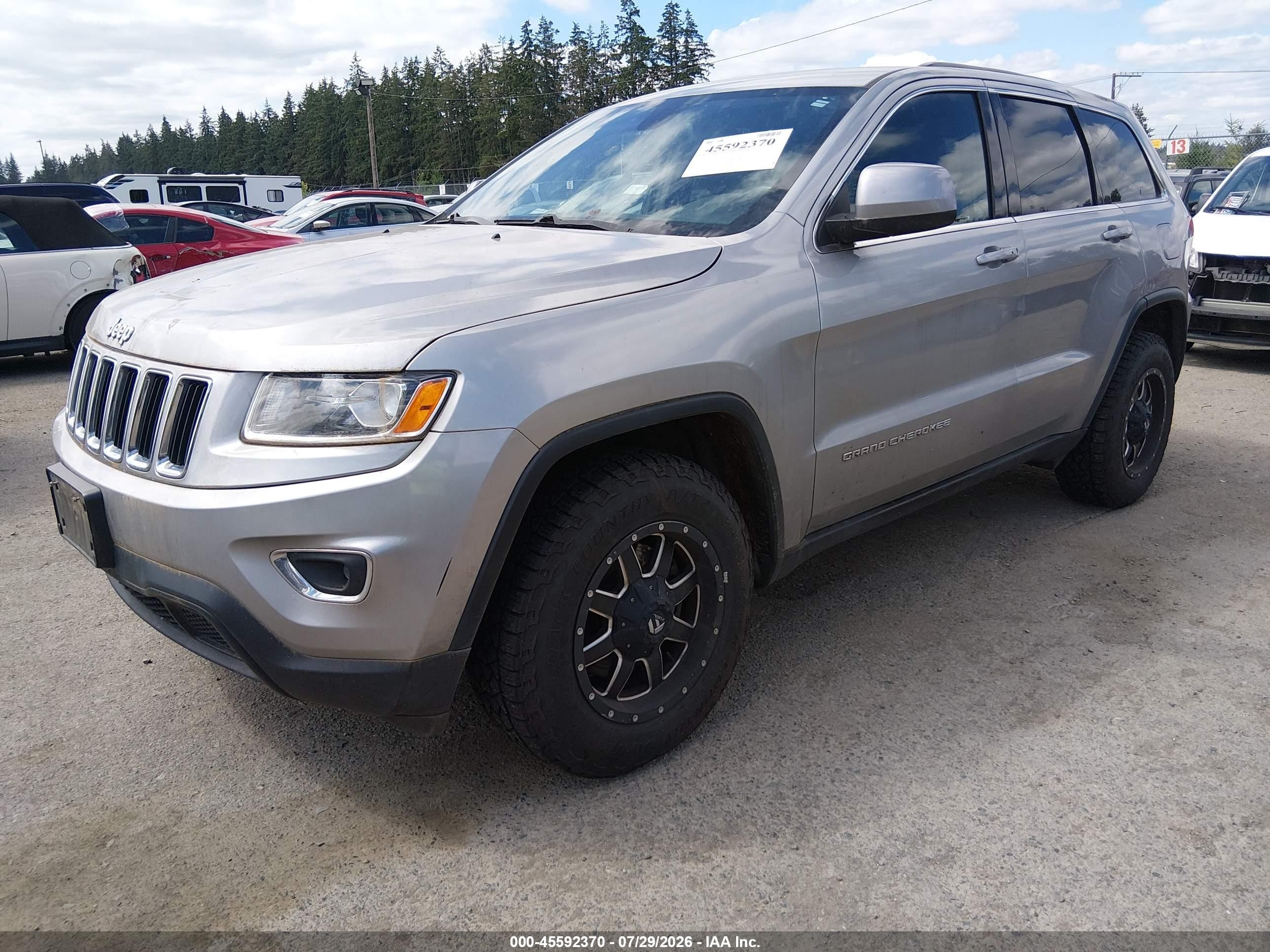 2015 Jeep Grand Cherokee Laredo Silver vin: 1C4RJFAG5FC919955
