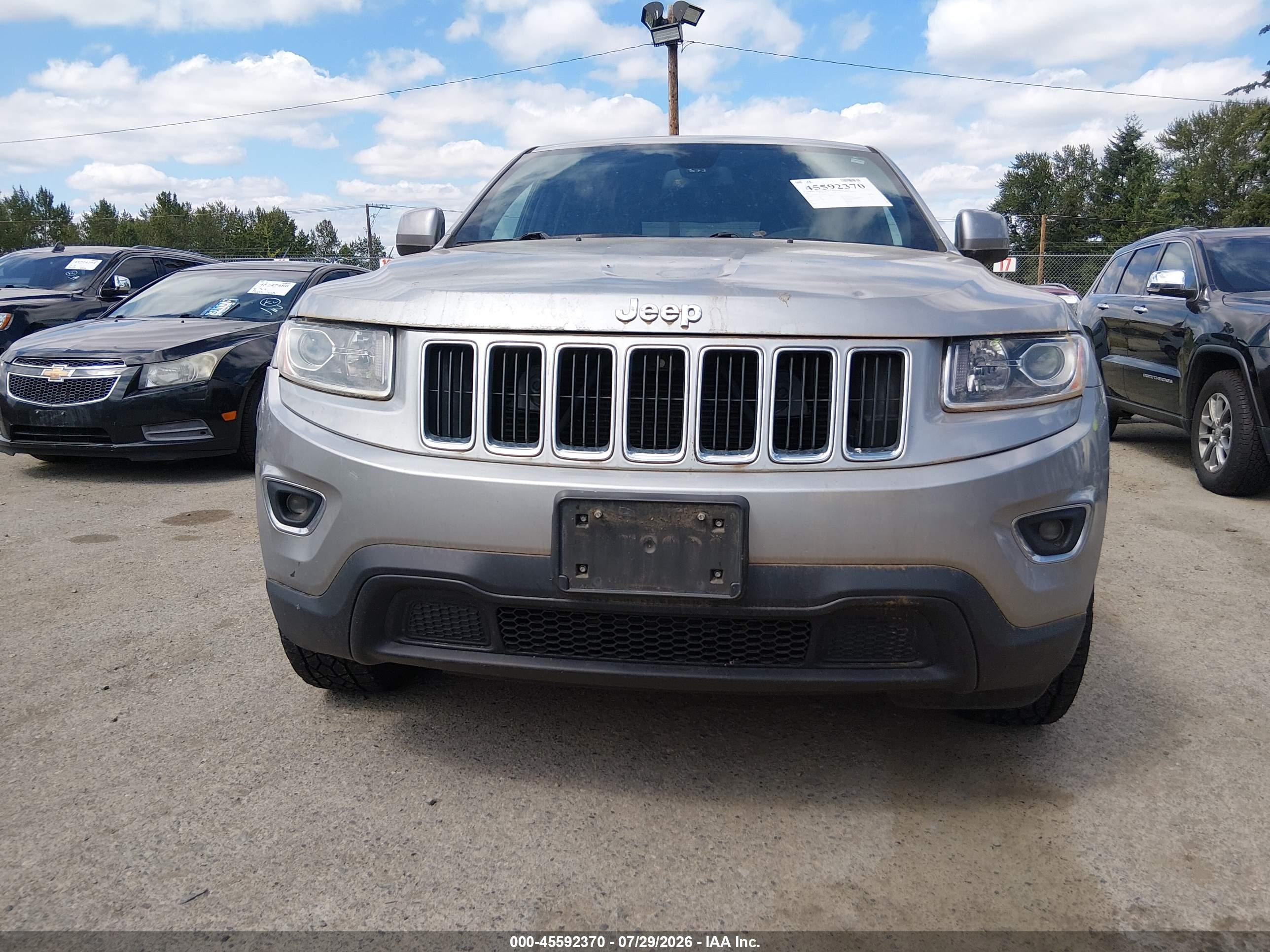 2015 Jeep Grand Cherokee Laredo Silver vin: 1C4RJFAG5FC919955