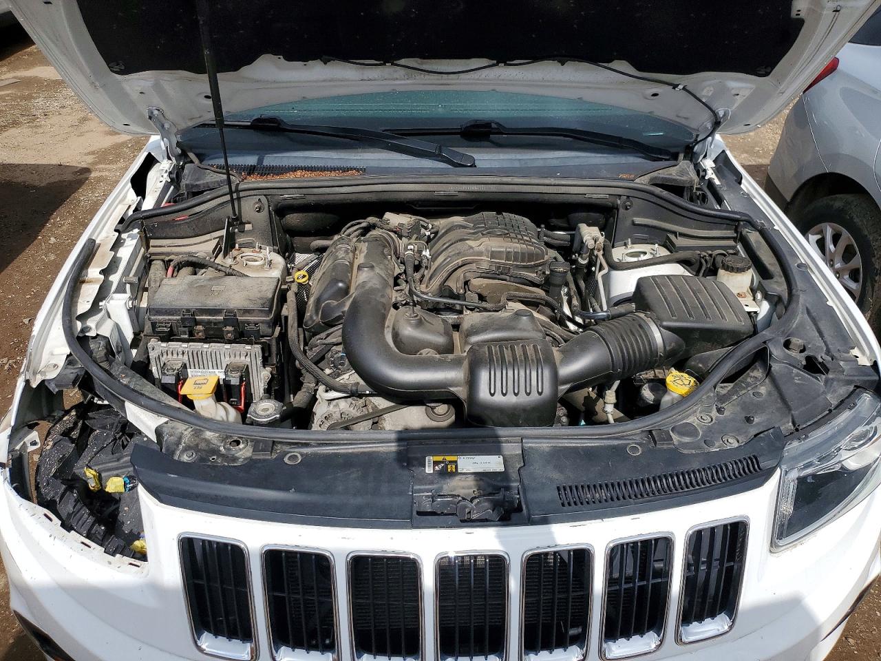 2015 Jeep Grand Cherokee Laredo White vin: 1C4RJFAG5FC950333