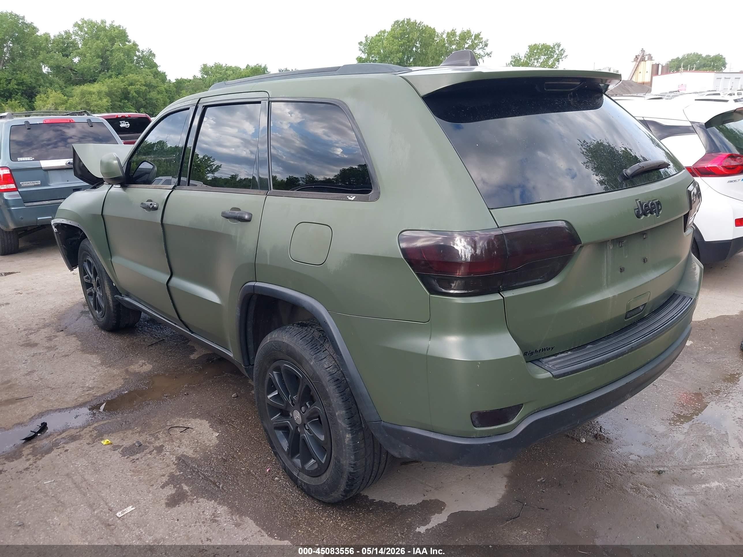 2015 Jeep Grand Cherokee Laredo Зеленый vin: 1C4RJFAG5FC950817