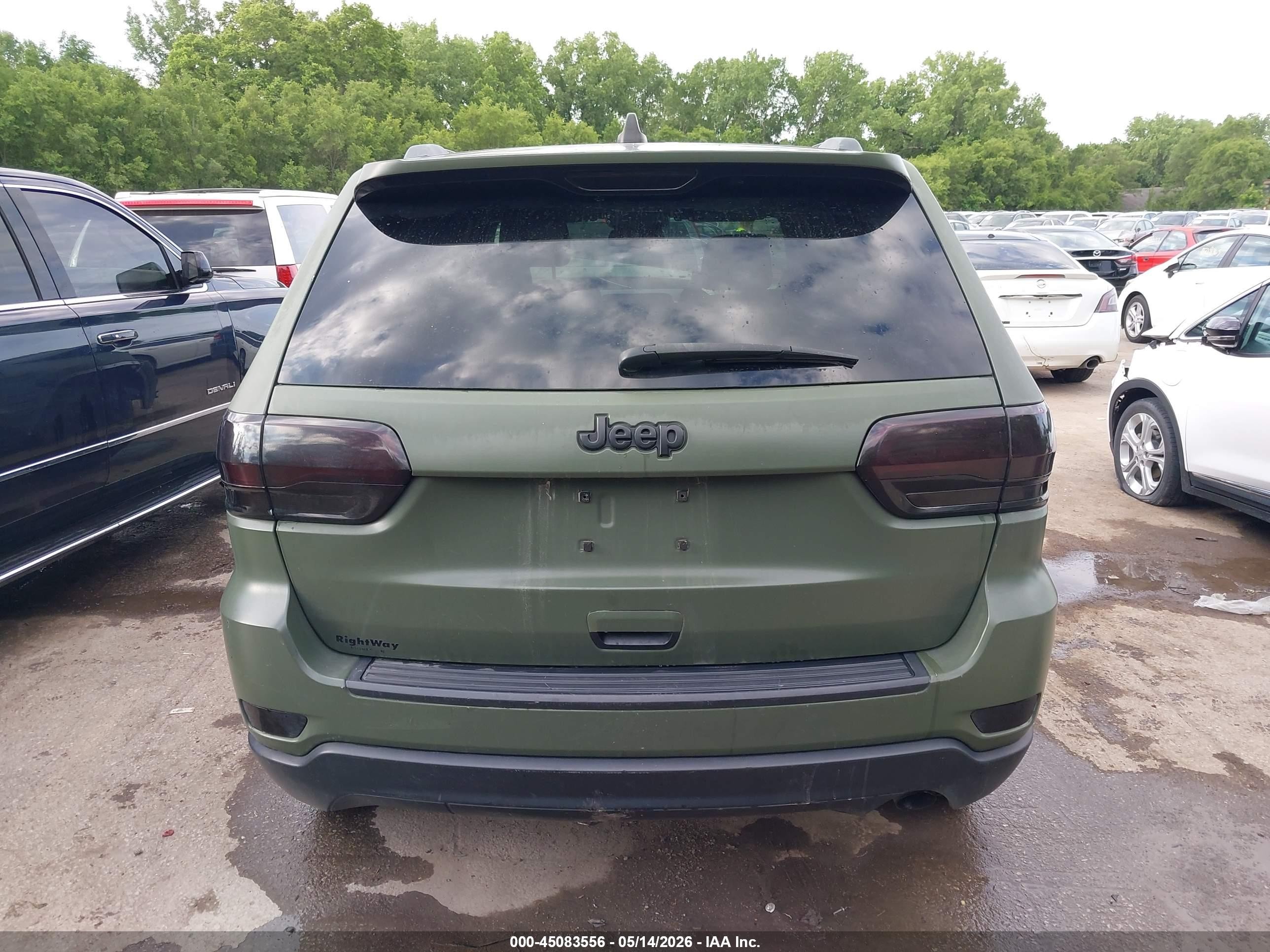 2015 Jeep Grand Cherokee Laredo Зеленый vin: 1C4RJFAG5FC950817