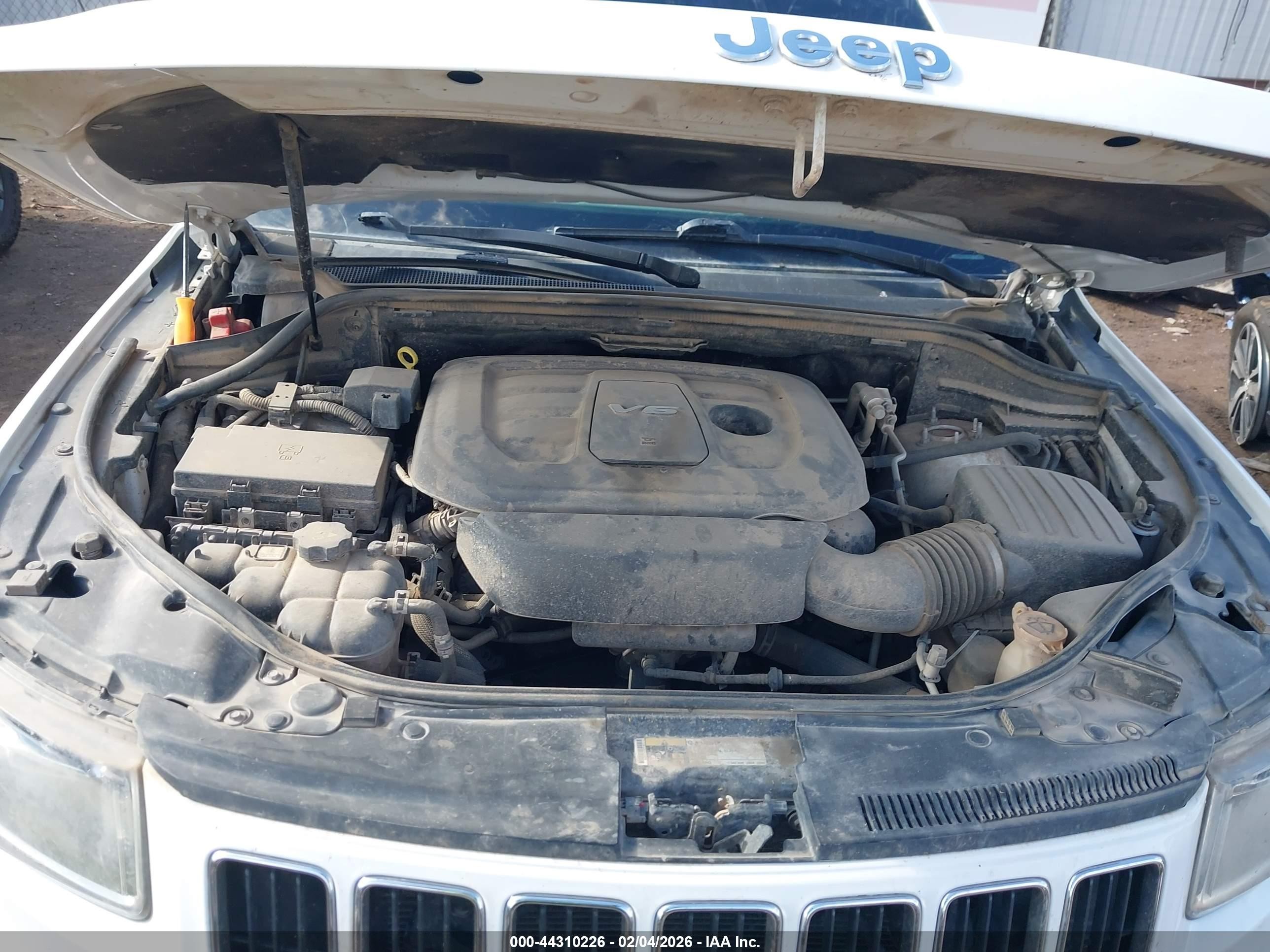 2016 Jeep Grand Cherokee Laredo White vin: 1C4RJFAG5GC379704