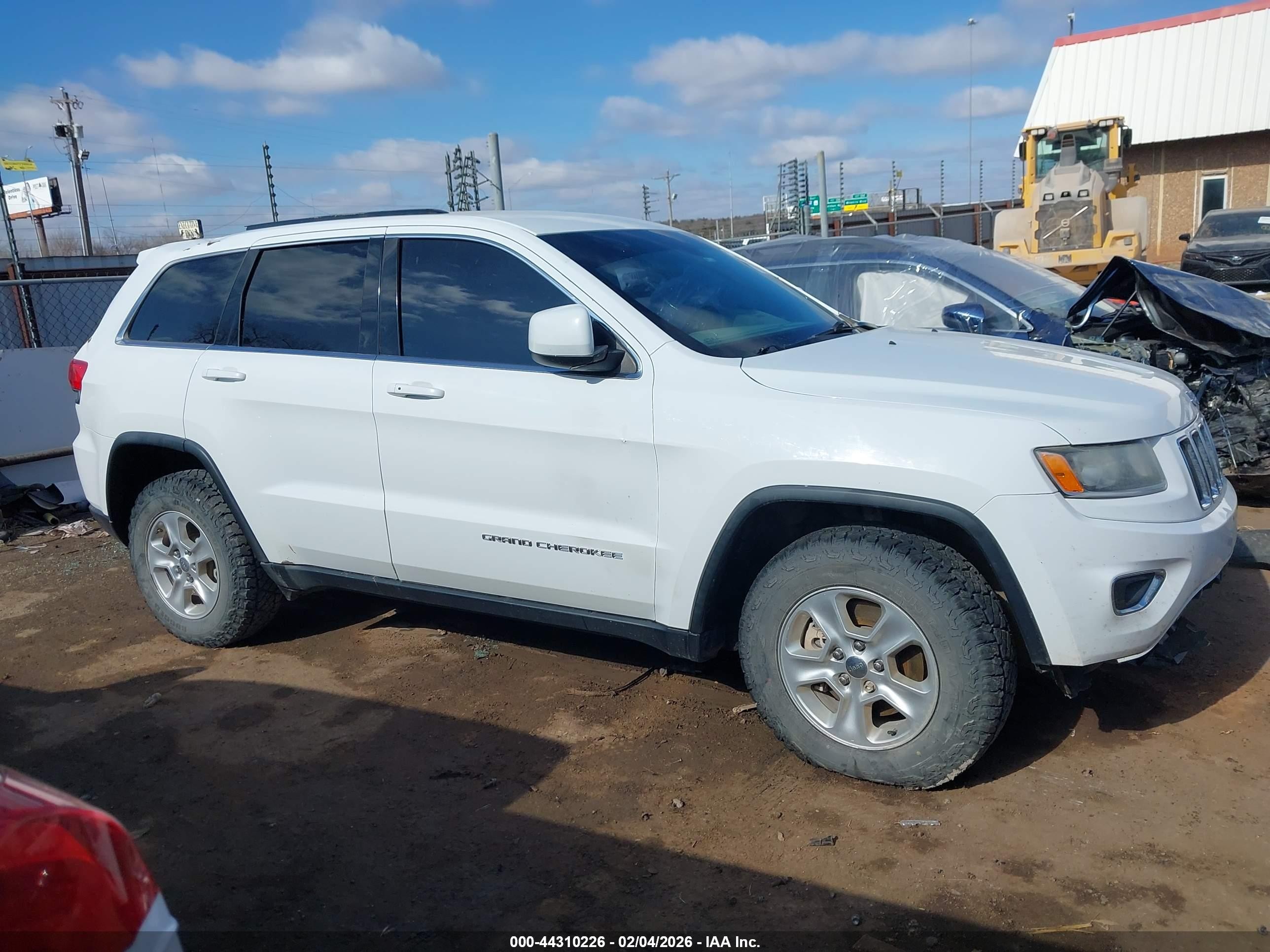 2016 Jeep Grand Cherokee Laredo White vin: 1C4RJFAG5GC379704
