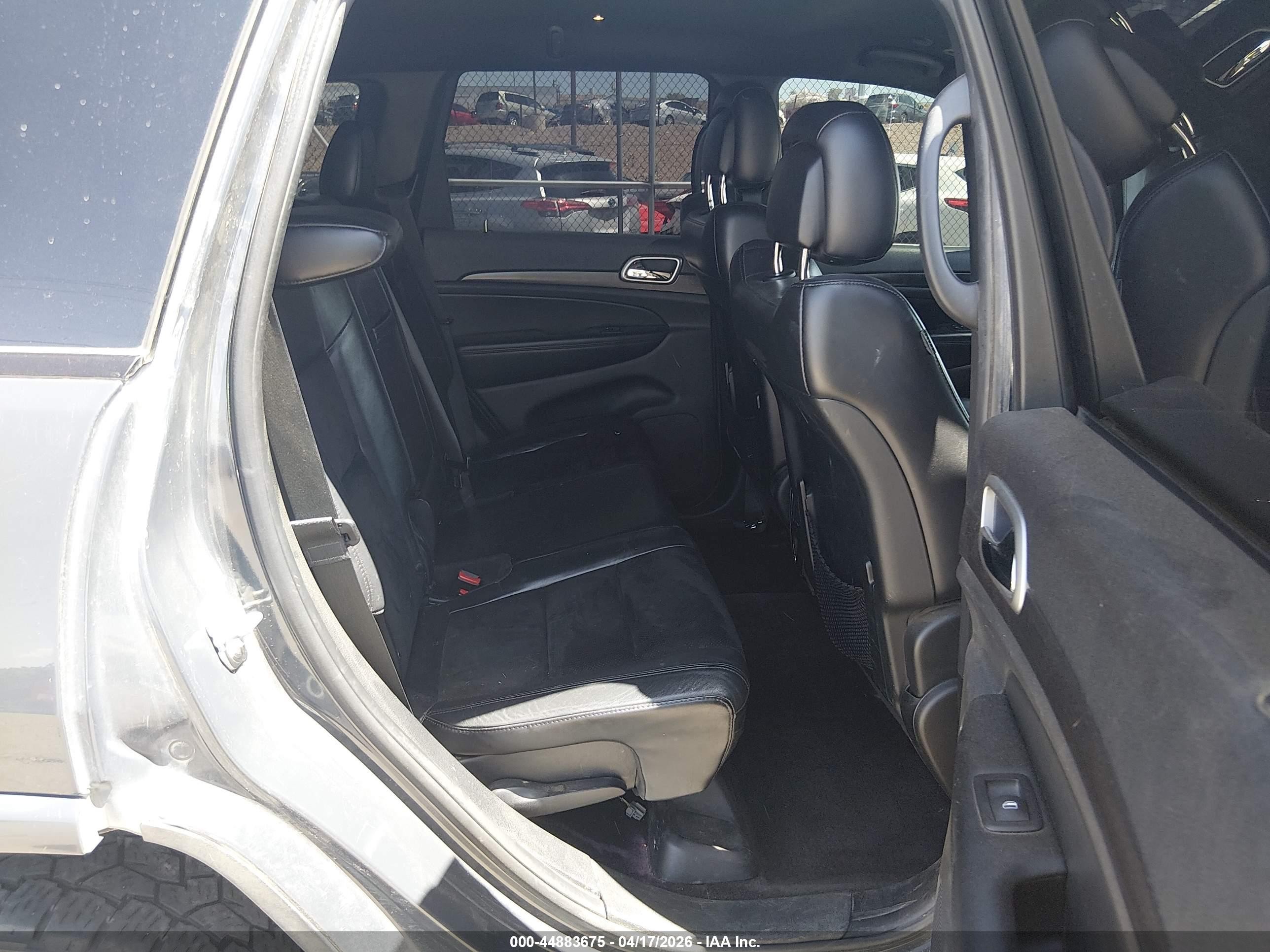 2018 Jeep Grand Cherokee Altitude 4x4 Серый vin: 1C4RJFAG5JC256704