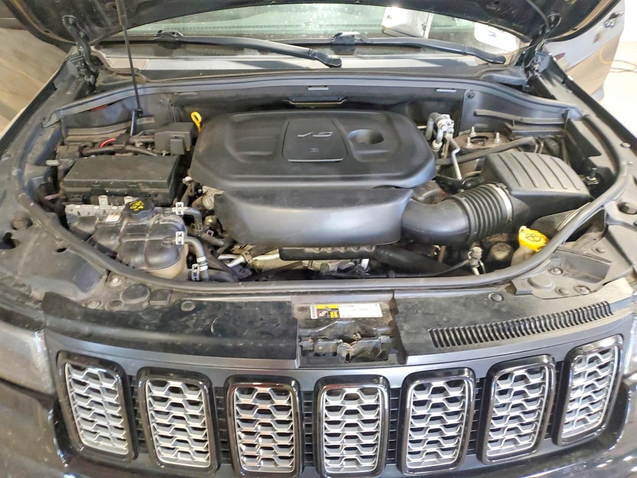 2019 Jeep Grand Cherokee Laredo Black vin: 1C4RJFAG5KC787600