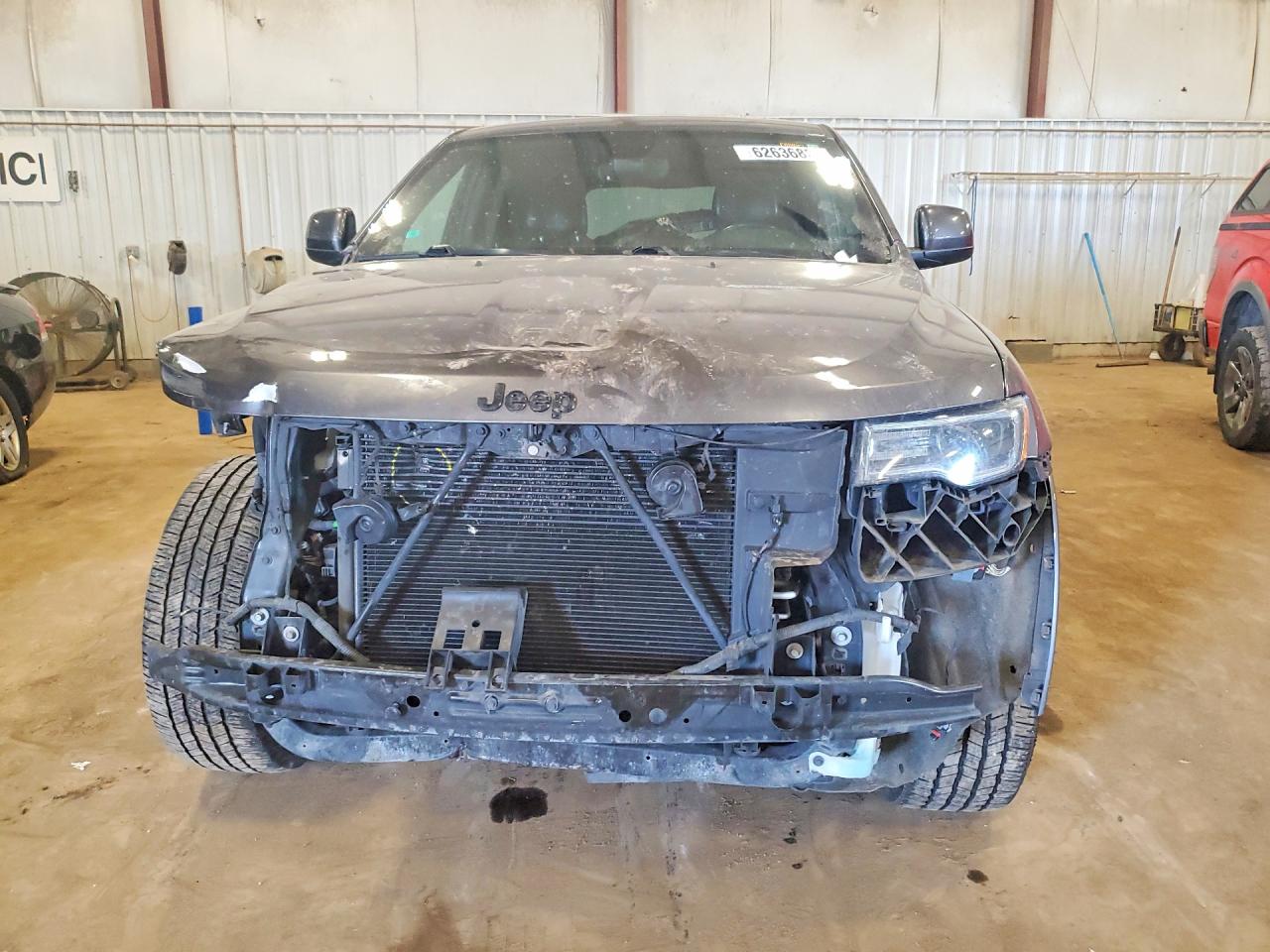 2020 Jeep Grand Cherokee Laredo Gray vin: 1C4RJFAG5LC401159