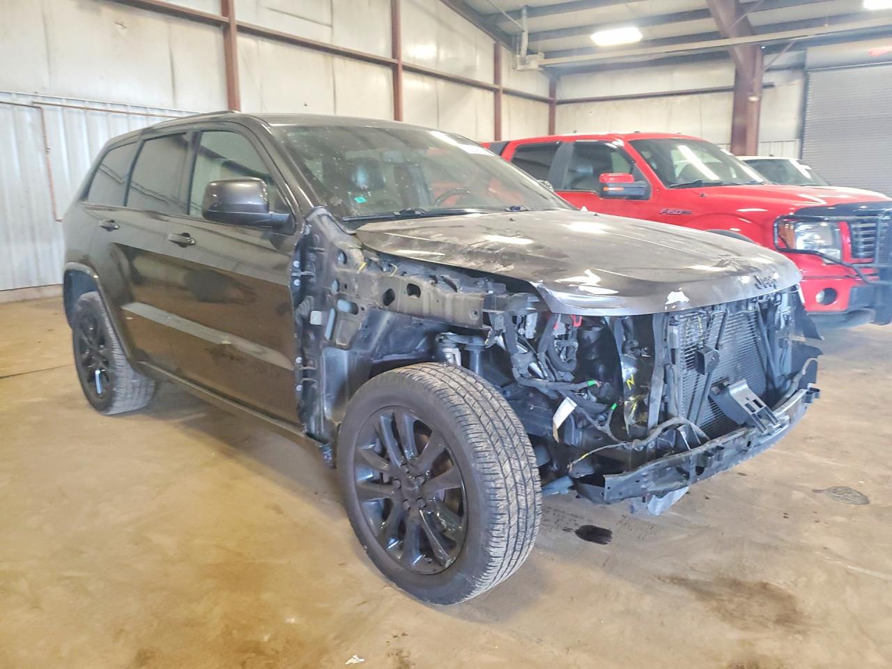 2020 Jeep Grand Cherokee Laredo Gray vin: 1C4RJFAG5LC401159