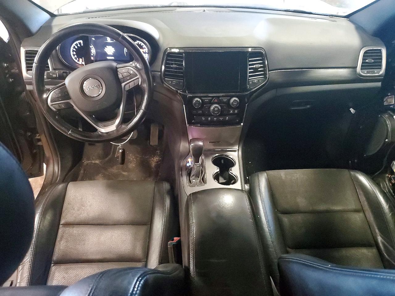 2020 Jeep Grand Cherokee Laredo Gray vin: 1C4RJFAG5LC401159