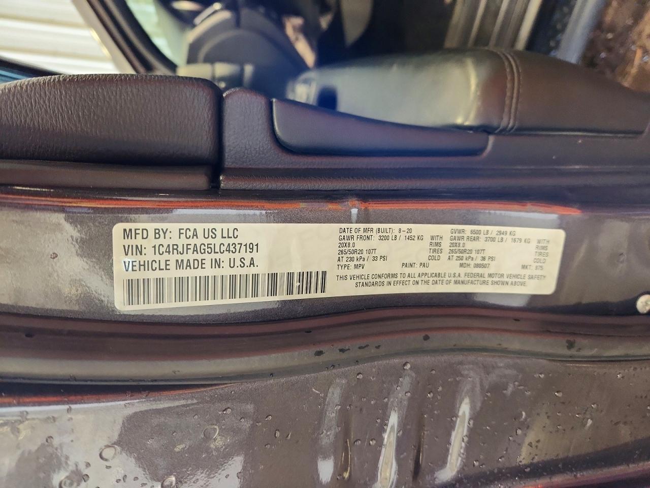 2020 Jeep Grand Cherokee Laredo Gray vin: 1C4RJFAG5LC437191