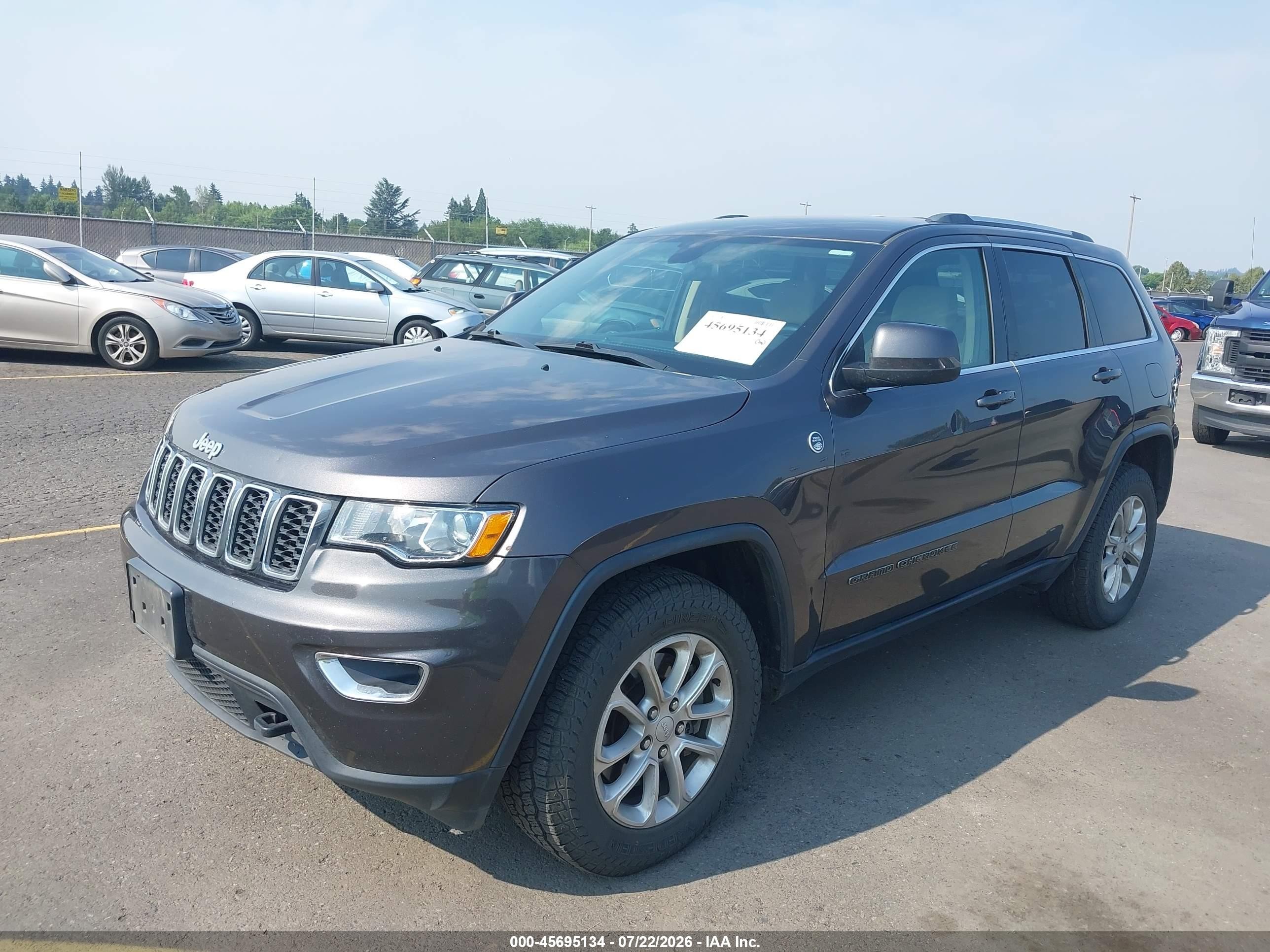 2021 Jeep Grand Cherokee Laredo E 4x4 Gray vin: 1C4RJFAG5MC793724