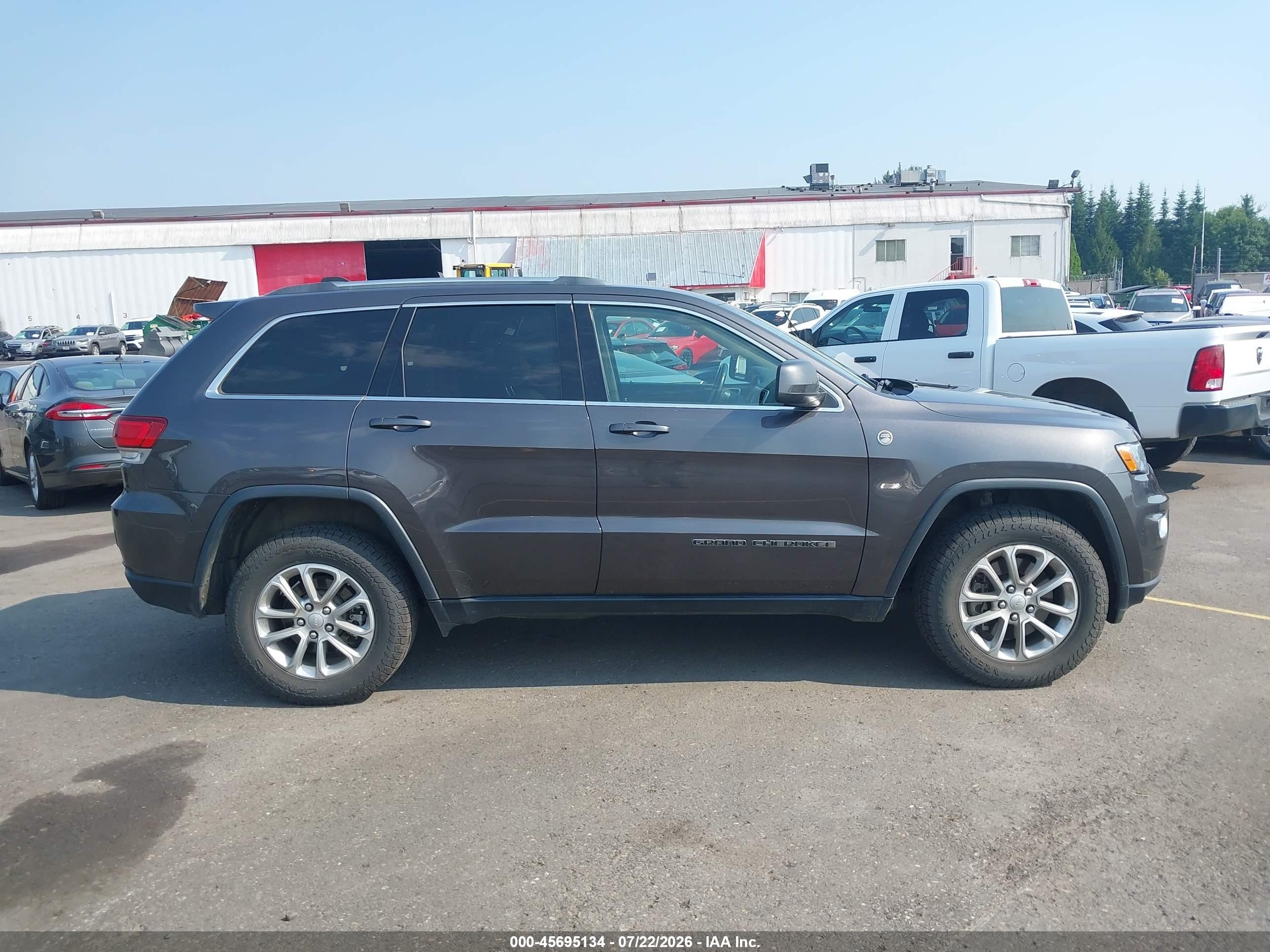 2021 Jeep Grand Cherokee Laredo E 4x4 Gray vin: 1C4RJFAG5MC793724