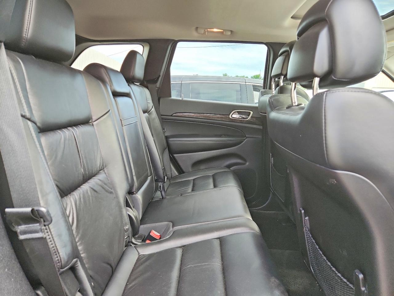 2012 Jeep Grand Cherokee Laredo Black vin: 1C4RJFAG6CC124280