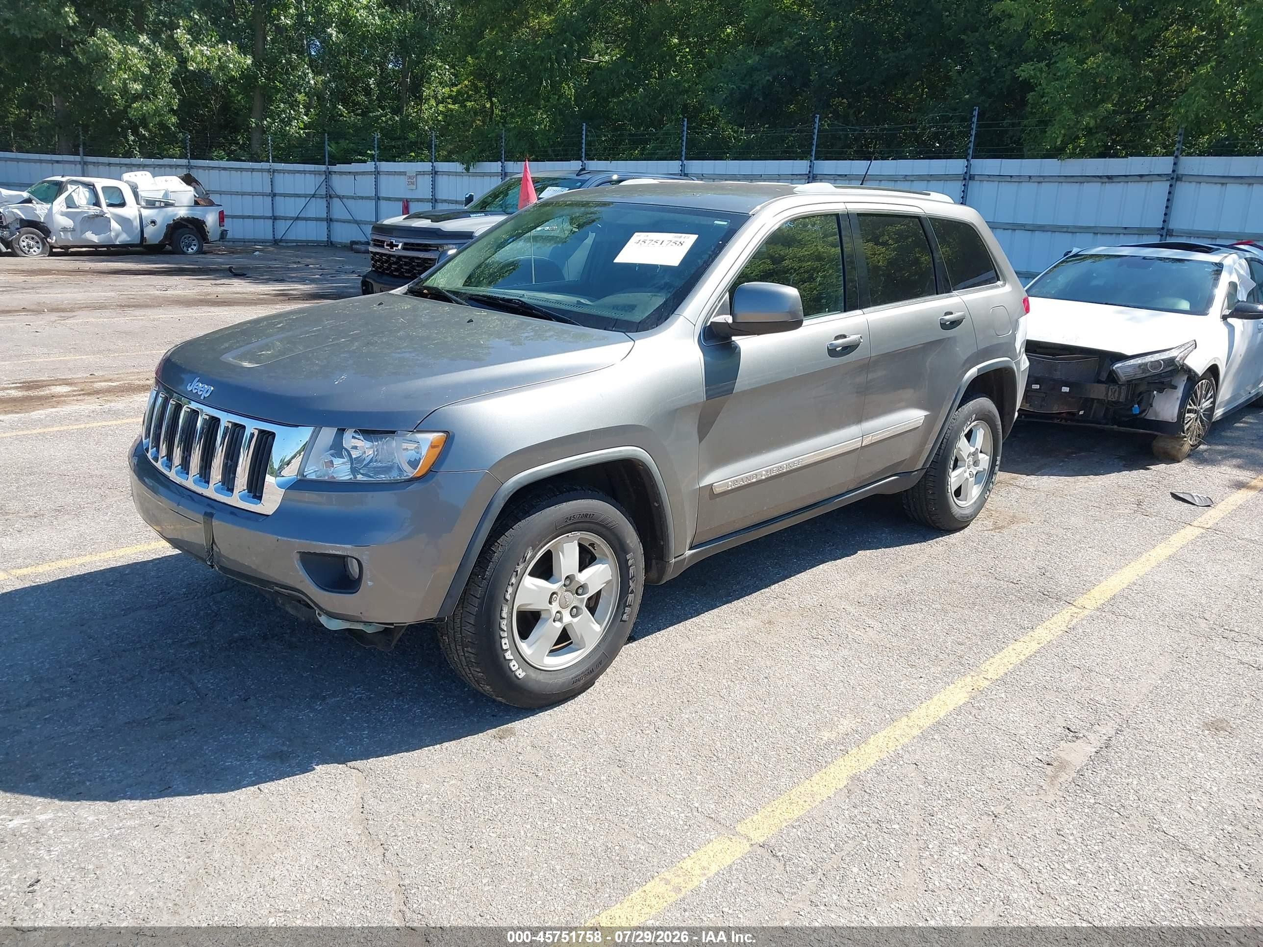 2012 Jeep Grand Cherokee Laredo Silver vin: 1C4RJFAG6CC125204