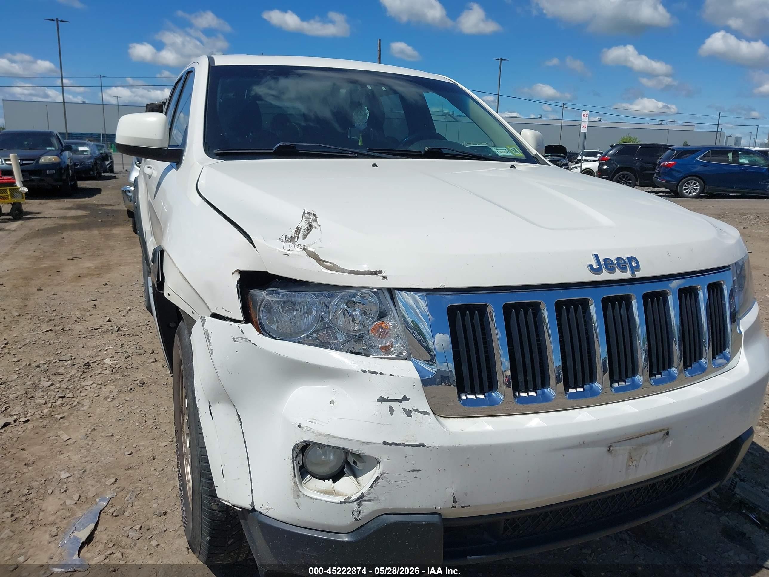 2012 Jeep Grand Cherokee Laredo White vin: 1C4RJFAG6CC162172