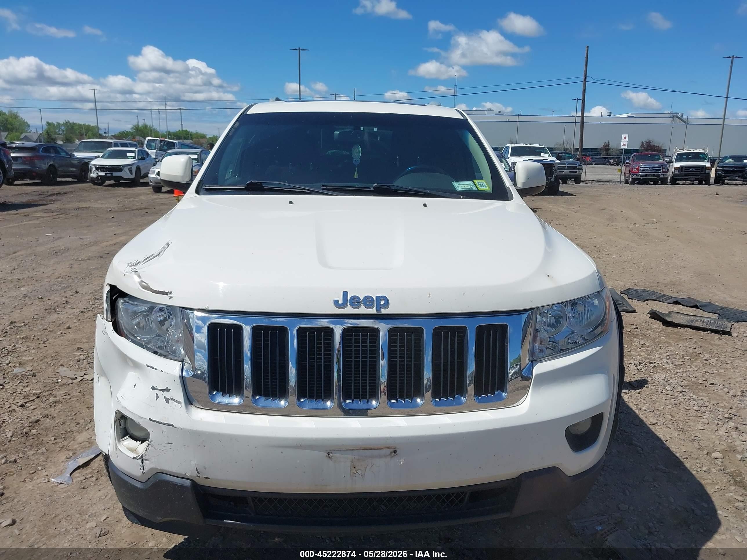2012 Jeep Grand Cherokee Laredo White vin: 1C4RJFAG6CC162172