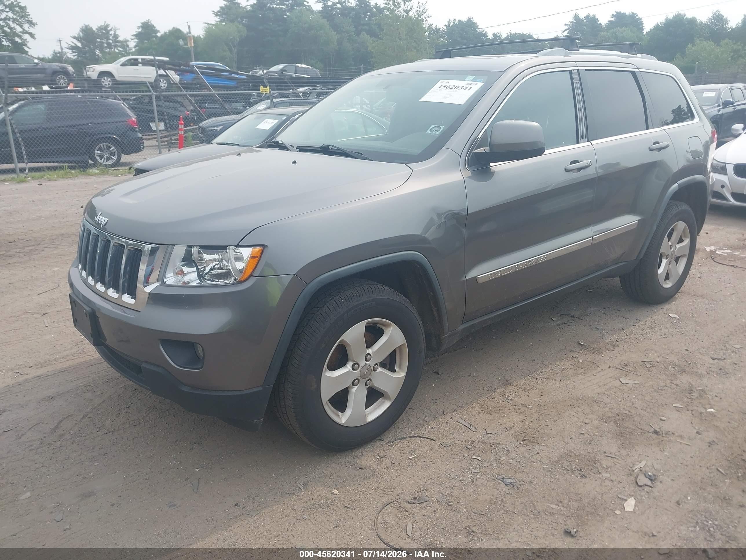 2012 Jeep Grand Cherokee Laredo Silver vin: 1C4RJFAG6CC213931