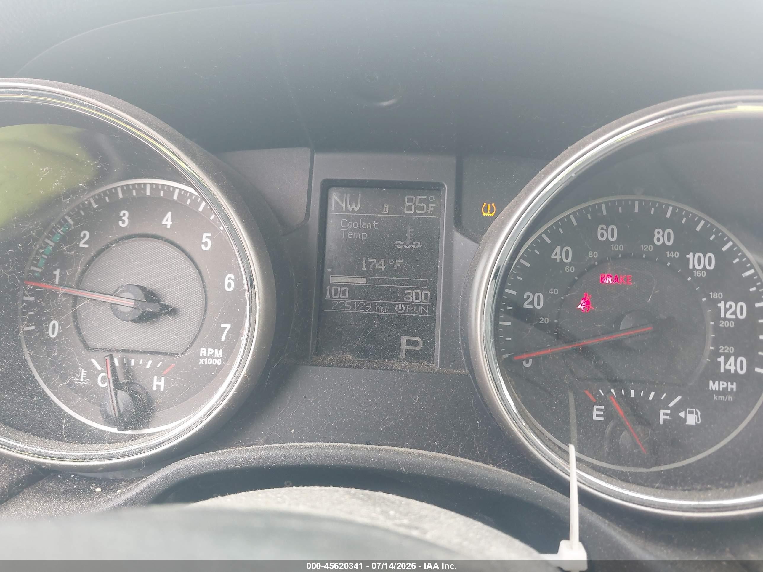2012 Jeep Grand Cherokee Laredo Silver vin: 1C4RJFAG6CC213931