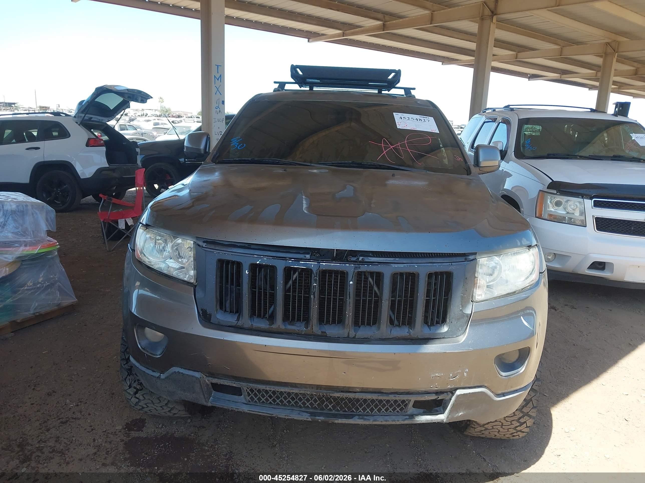 2012 Jeep Grand Cherokee Laredo Silver vin: 1C4RJFAG6CC223651