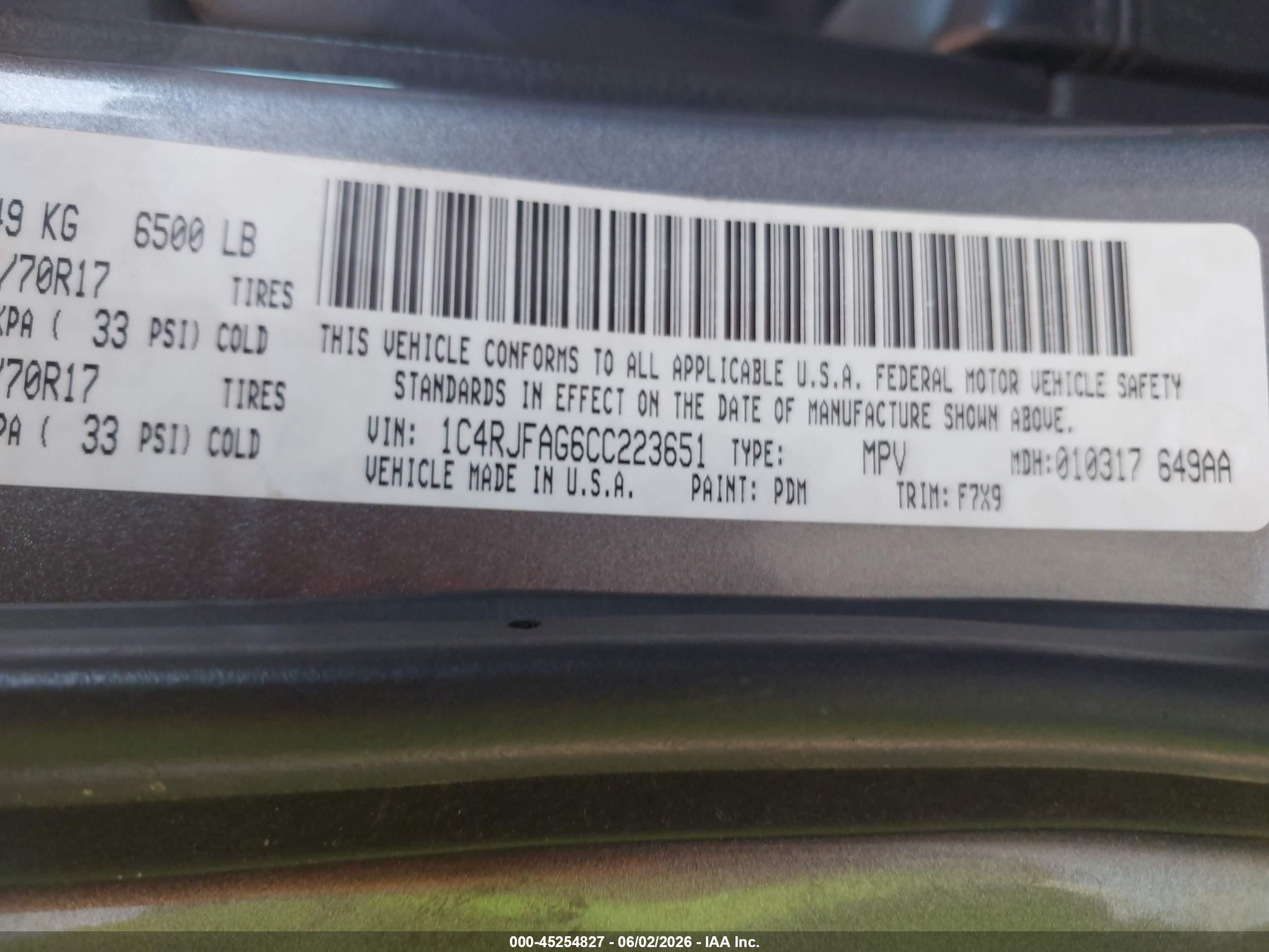 2012 Jeep Grand Cherokee Laredo Silver vin: 1C4RJFAG6CC223651