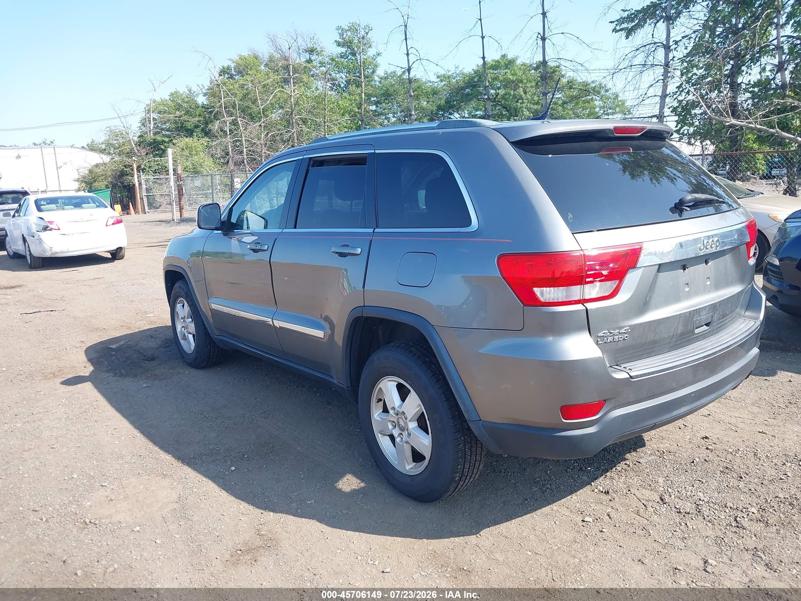 2012 Jeep Grand Cherokee Laredo Gray vin: 1C4RJFAG6CC263647